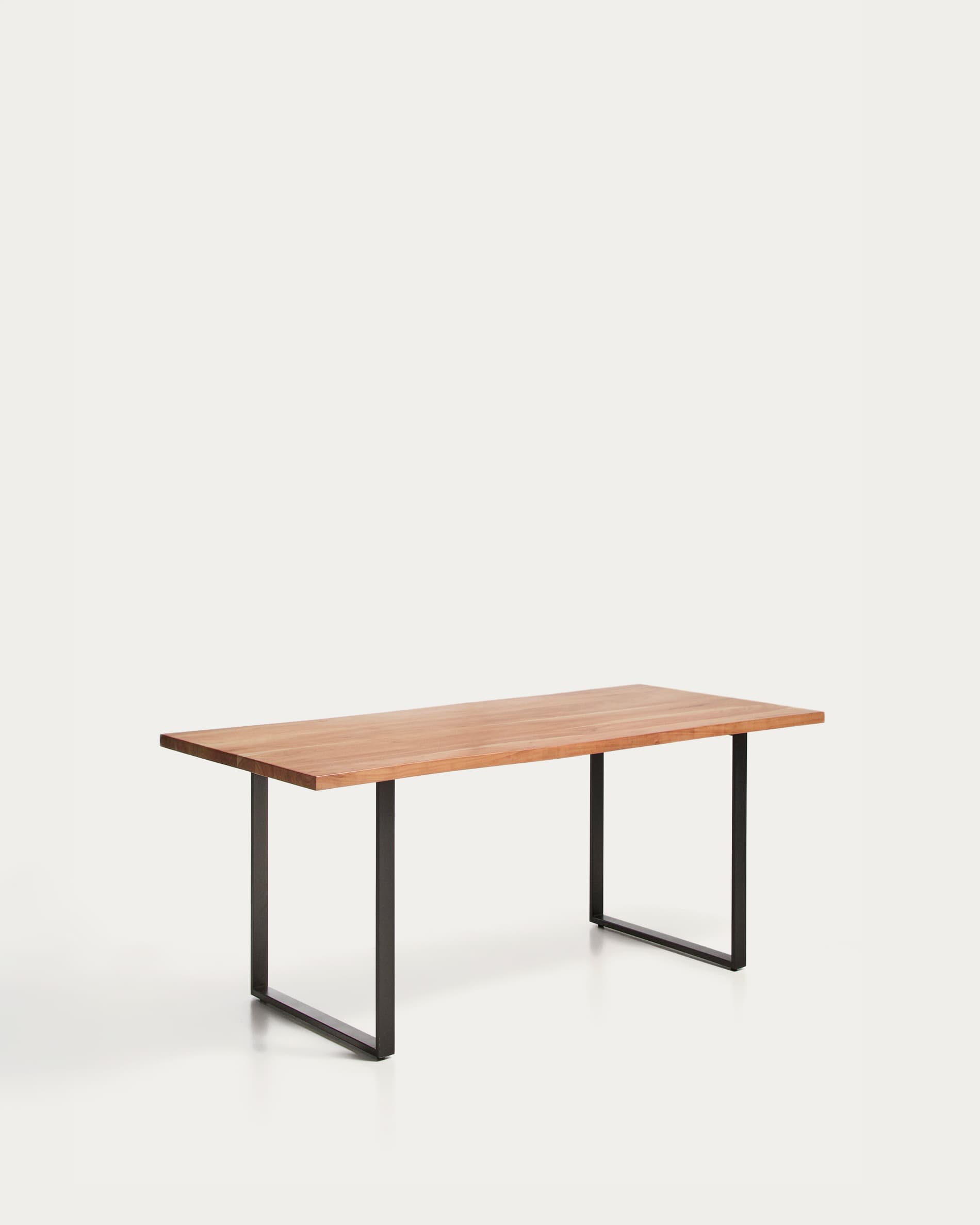 Uxue table in solid acacia wood with black steel legs 160 x 90 cm