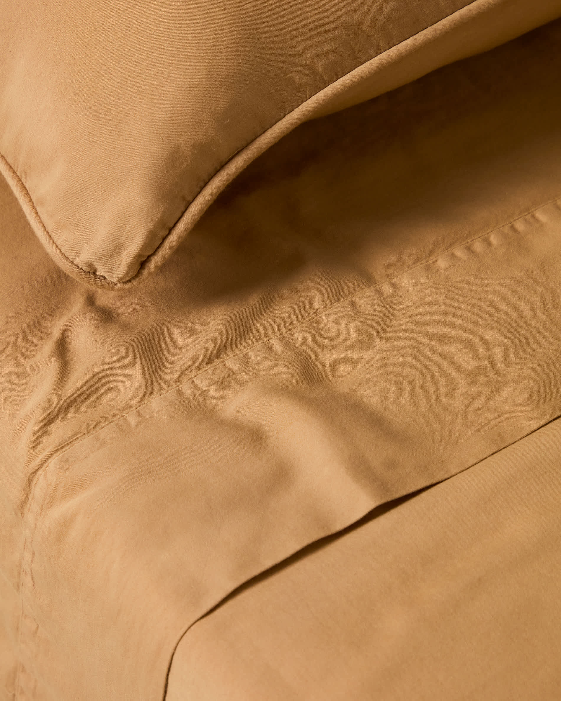 Sirale set of 2 100% cotton sateen pillowcases with washed finish in copper 65 x 65 cm