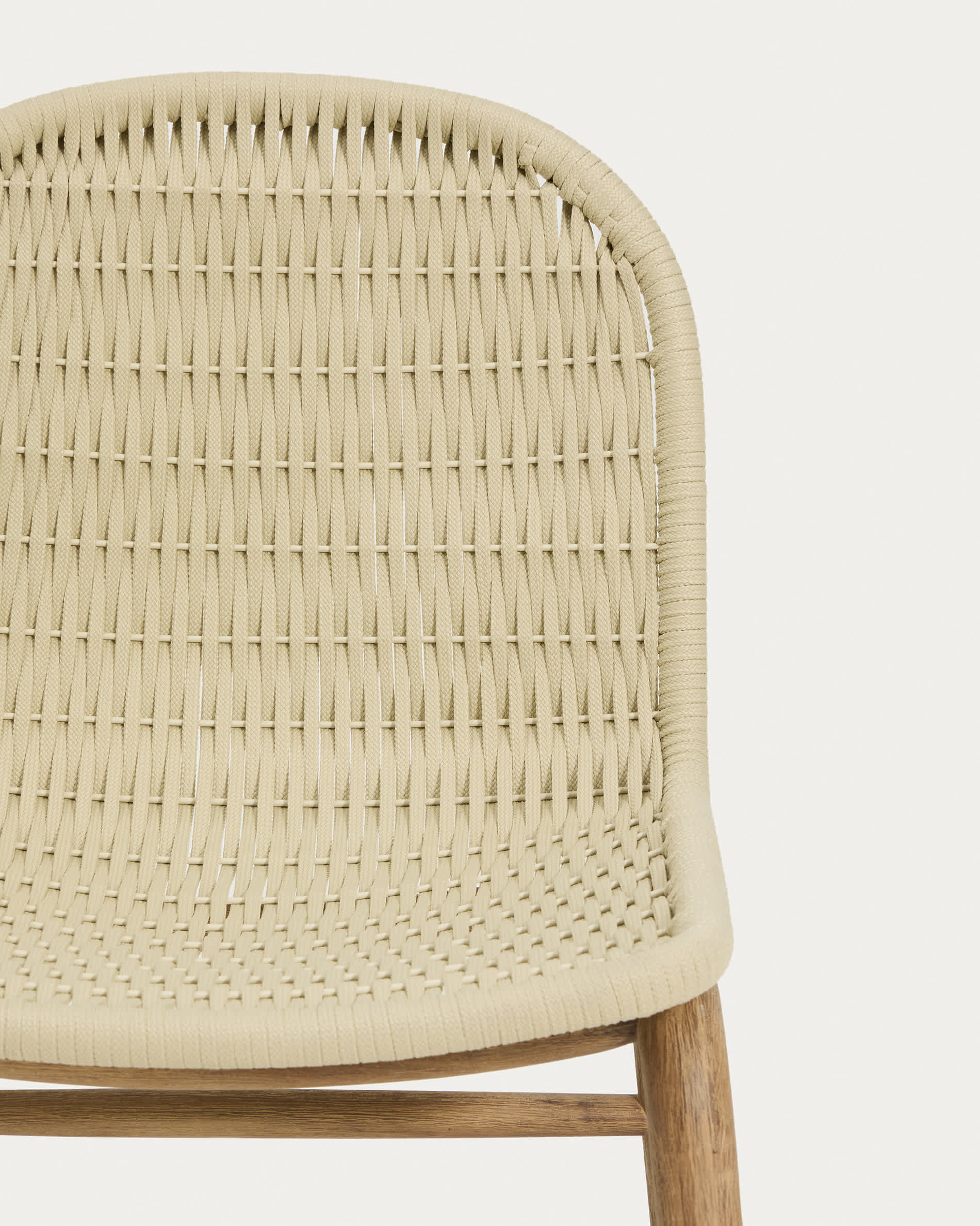Set with Sori table in solid acacia wood and 6 Alipa chairs in ecru solid acacia wood and rope cord 200 x 100cm FSC 100%