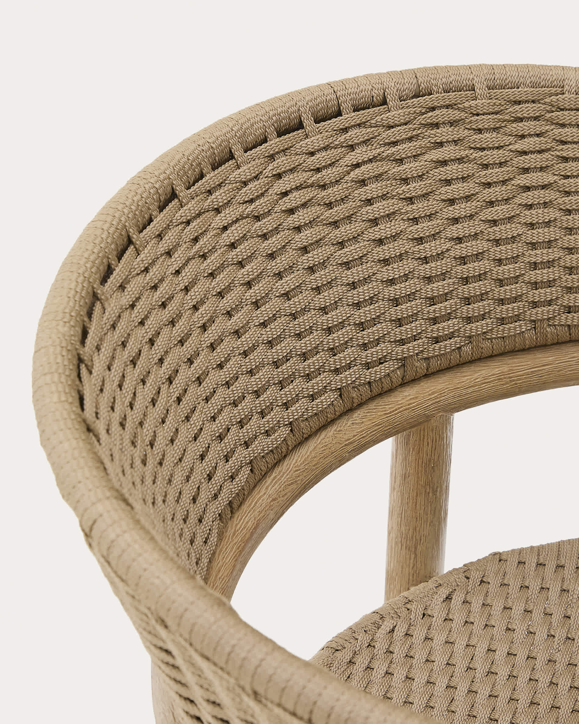 Set with Sori table in solid acacia wood and 4 Arinella chairs in beige solid acacia wood and rope cord 200 x 100cm FSC 100%