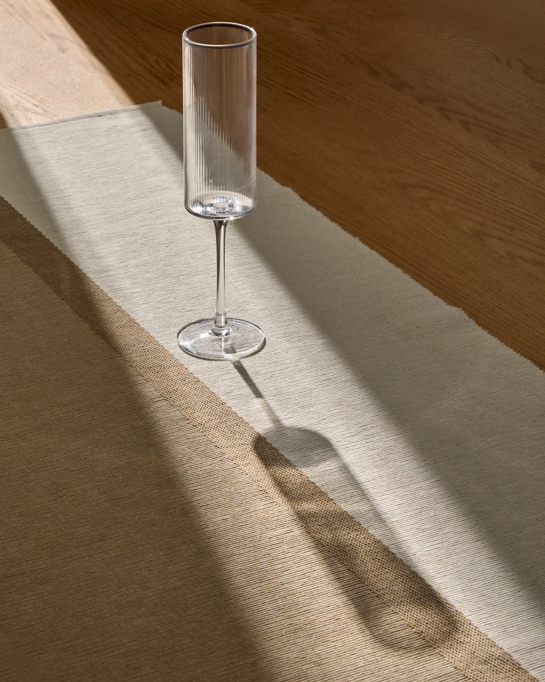 Eluria clear champagne glass, 24.5 cl