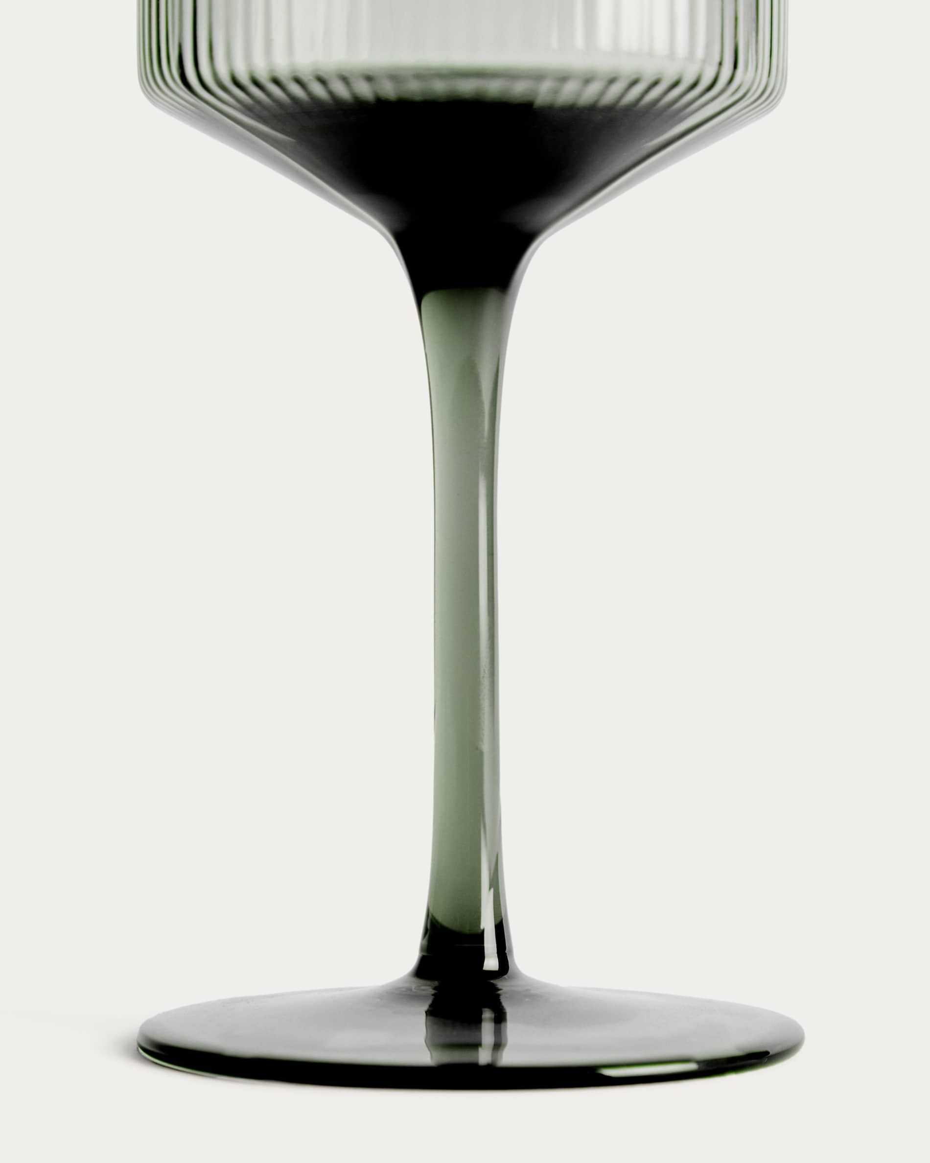 Eluria green wine glass, 39.5 cl