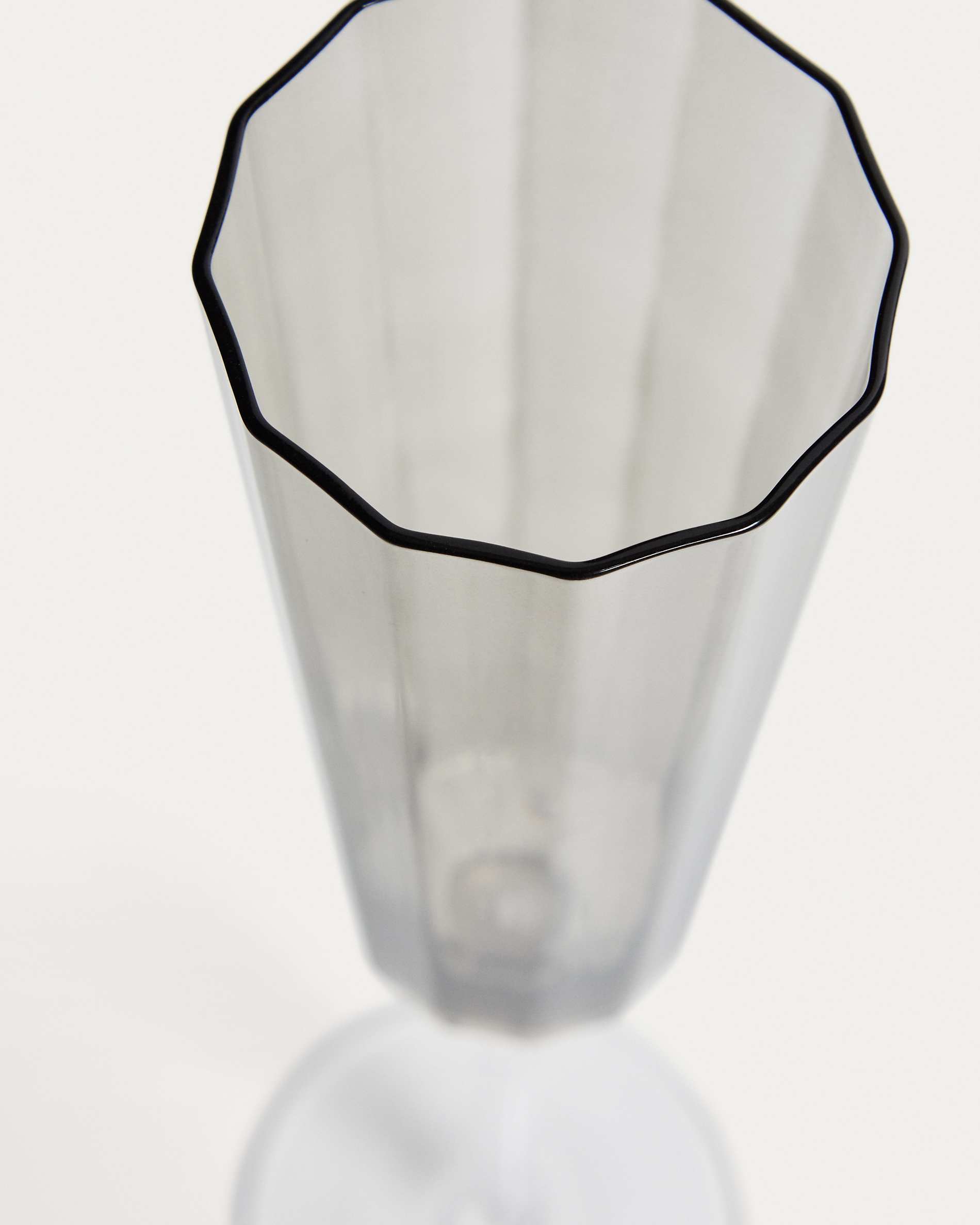 Clarien grey champagne glass, 18 cl