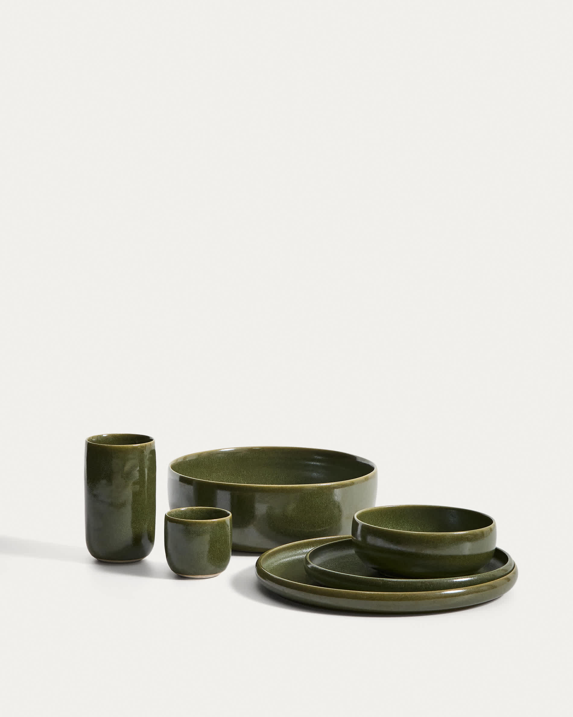 Uilo green ceramic plate