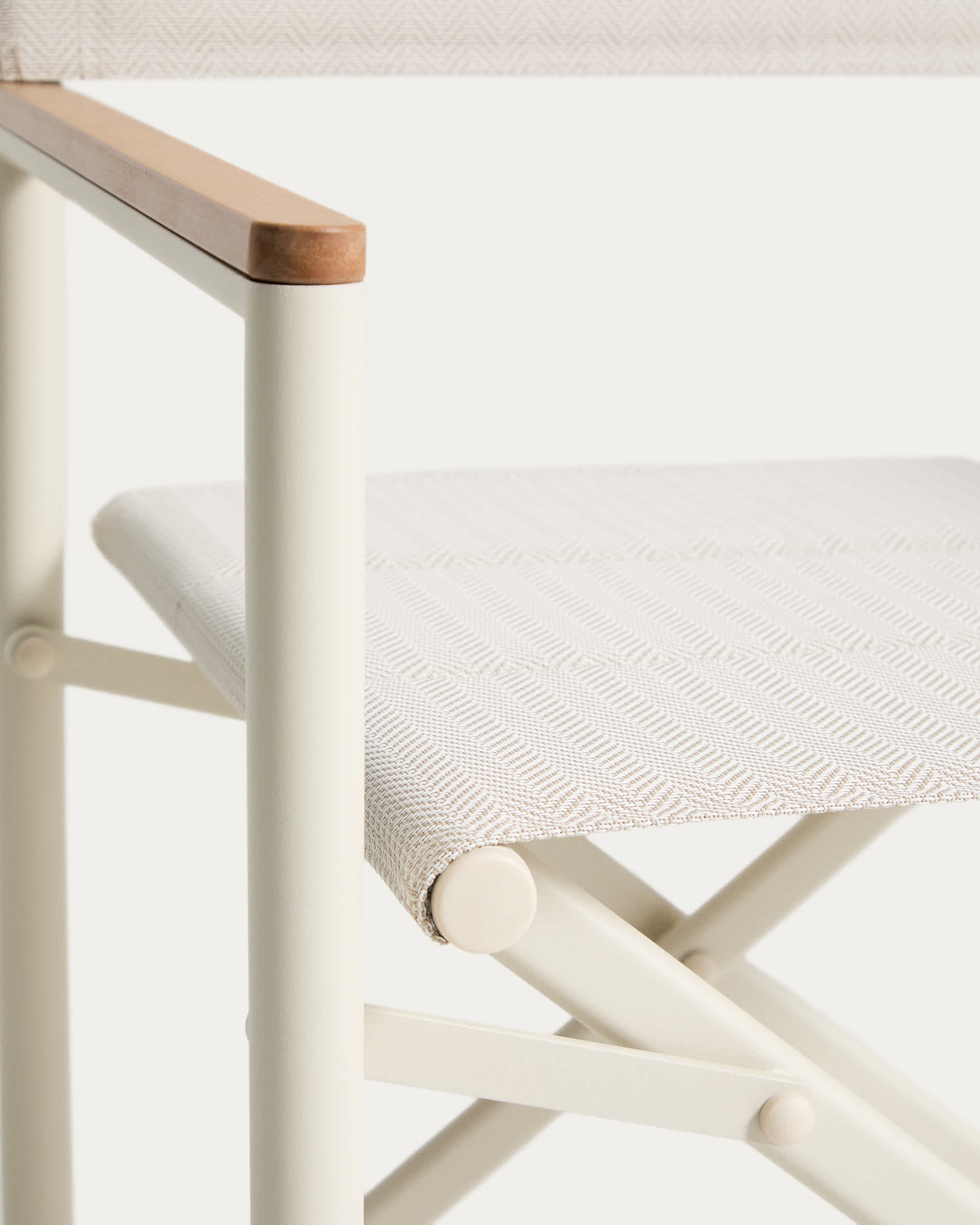 Tisno outdoor folding chair in ecru aluminium and ecru texteline
