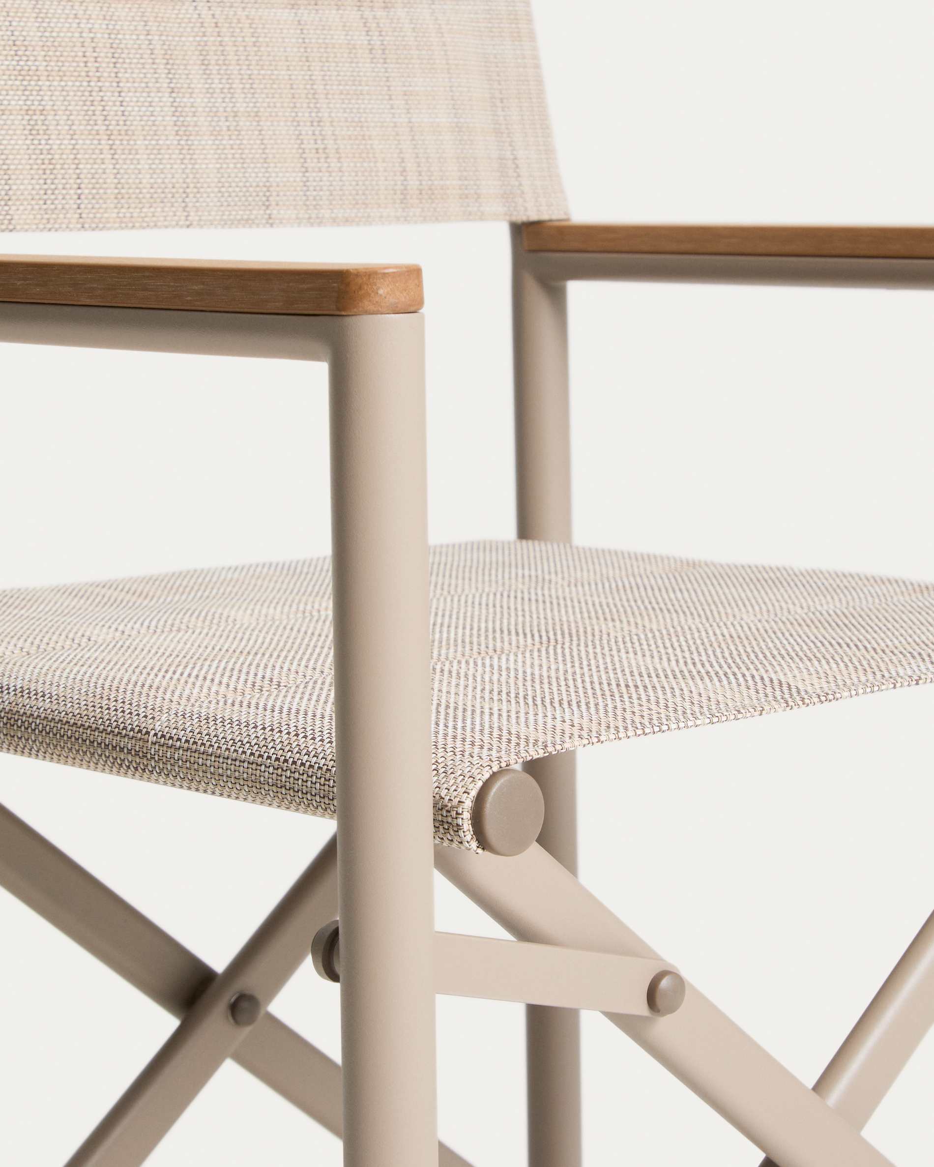 Tisno outdoor folding chair in taupe aluminium and taupe texteline