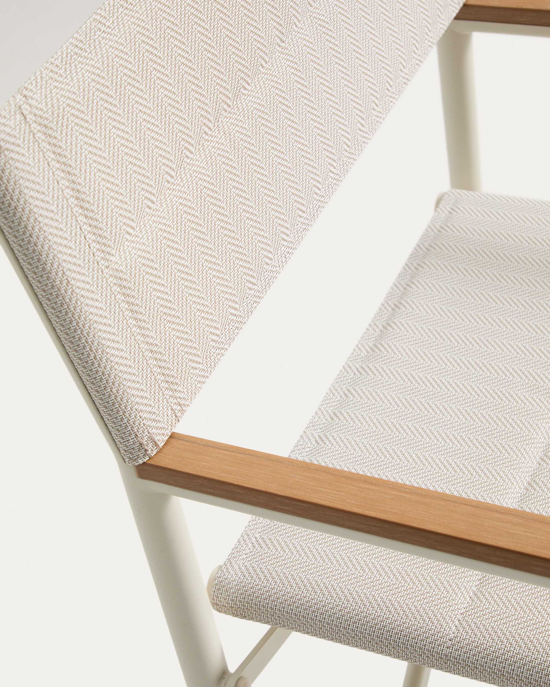 Tisno outdoor folding chair in ecru aluminium and ecru texteline