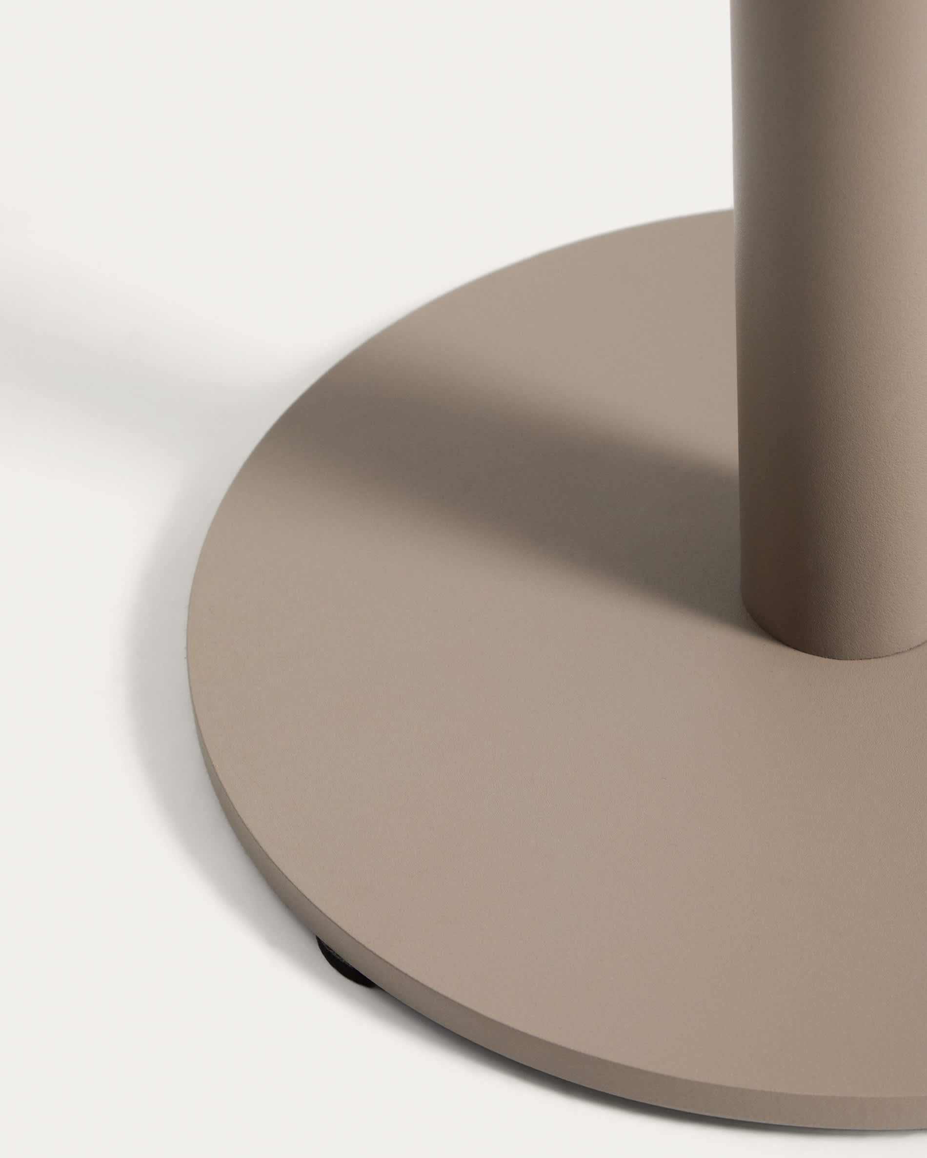 Asinara taupe aluminium side table Ø40cm