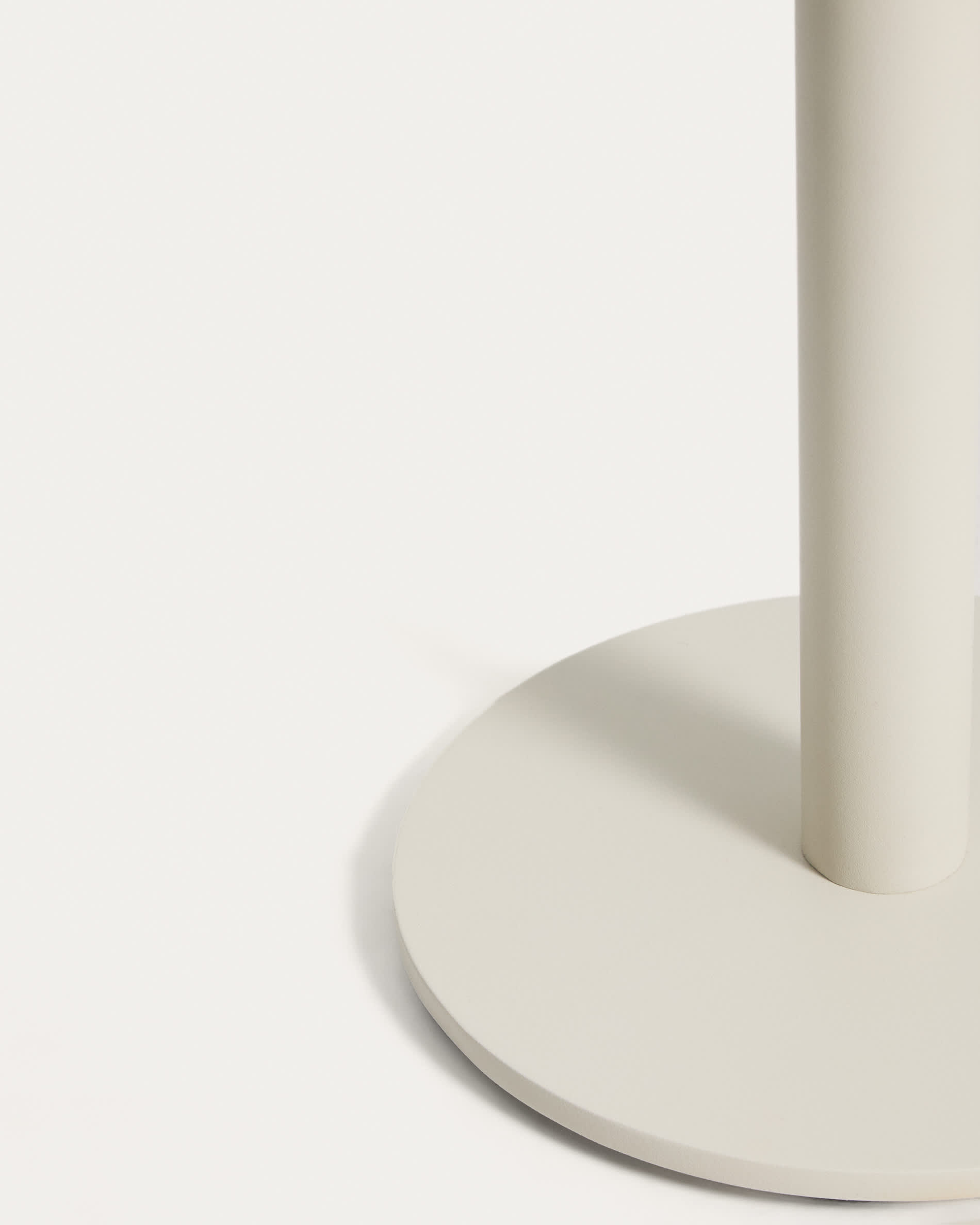 Asinara ecru aluminium side table Ø40 cm