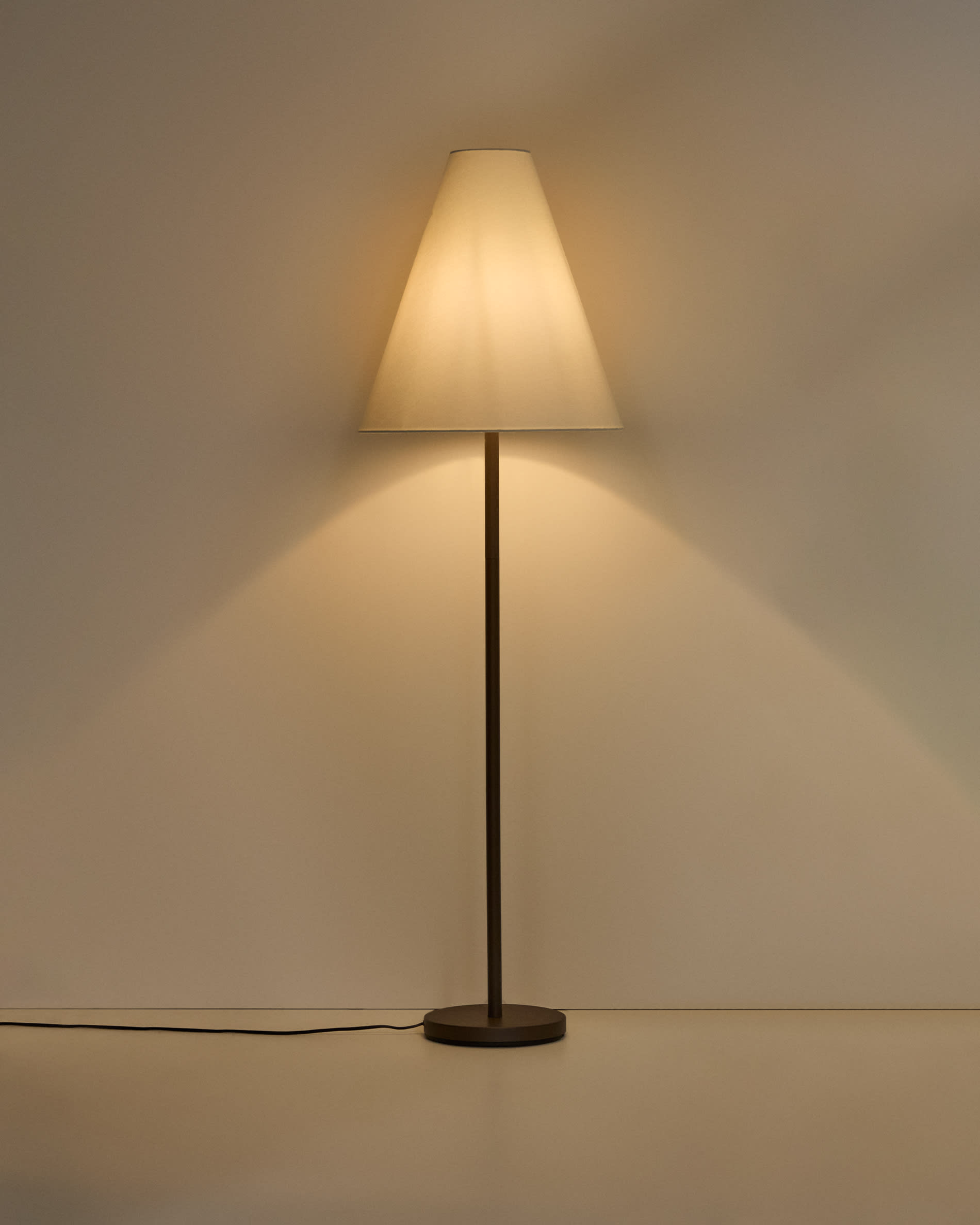 Navat metal floor lamp with brown distressed finish