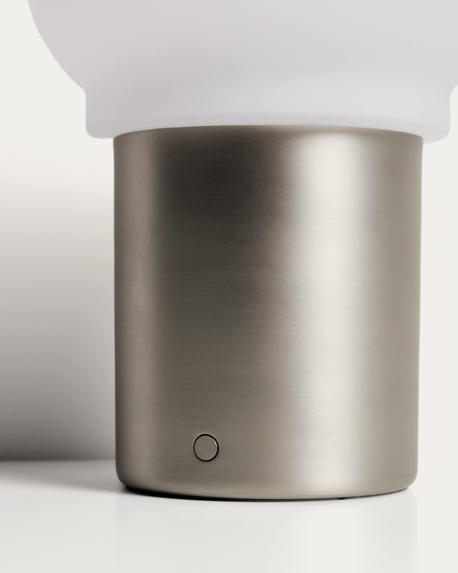 Leruna portable LED table lamp in frosted glass and metal with a galvanised finish Ø 20 cm