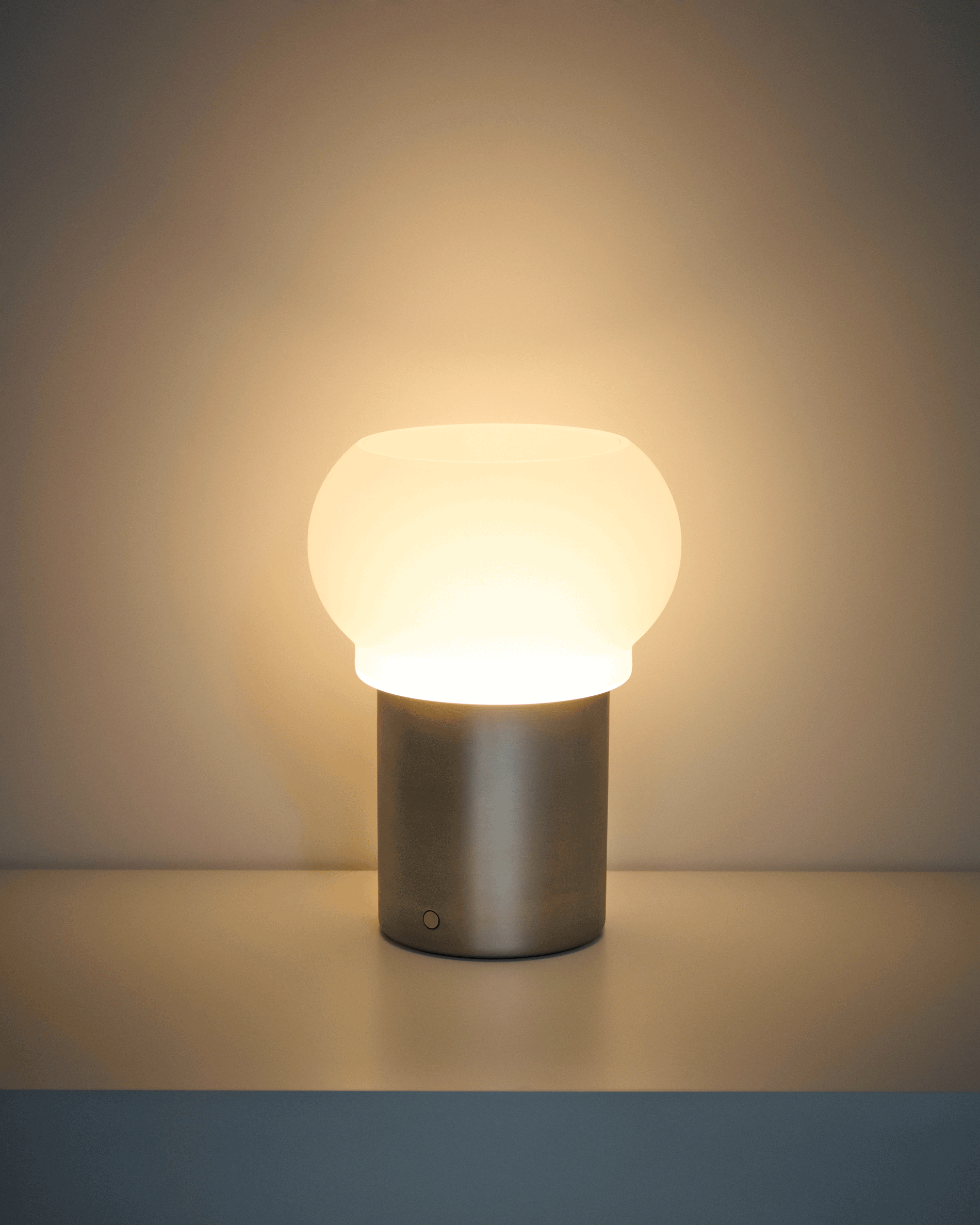 Leruna portable LED table lamp in frosted glass and metal with a galvanised finish Ø 20 cm