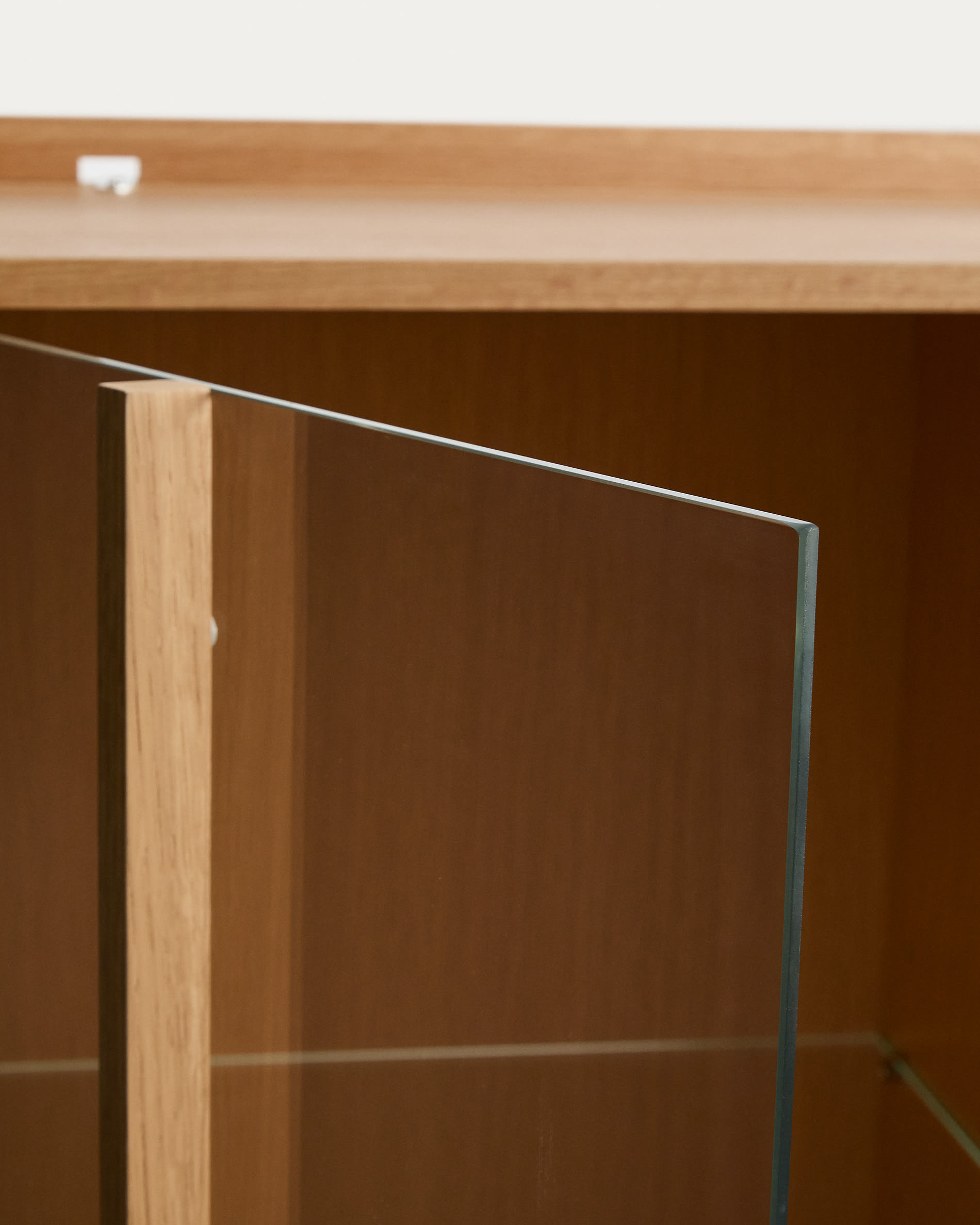 Onix display cabinet in solid oak and oak veneer, natural tone finish, 100 x 170 cm FSC Mix Credit