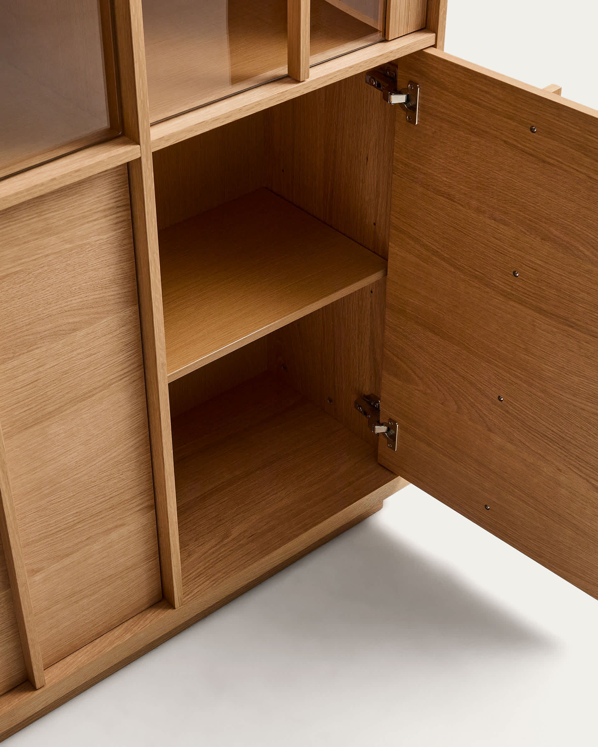 Onix display cabinet in solid oak and oak veneer, natural tone finish, 100 x 170 cm FSC Mix Credit