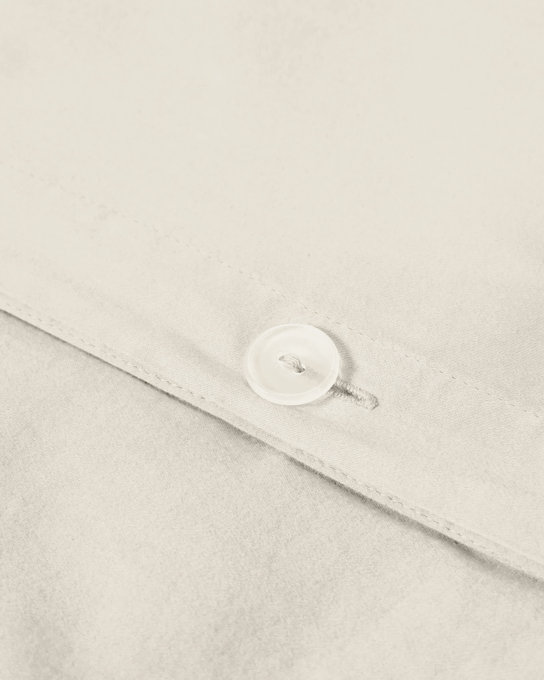 Sirale 100% cotton sateen duvet cover with washed white finish for 90cm bed