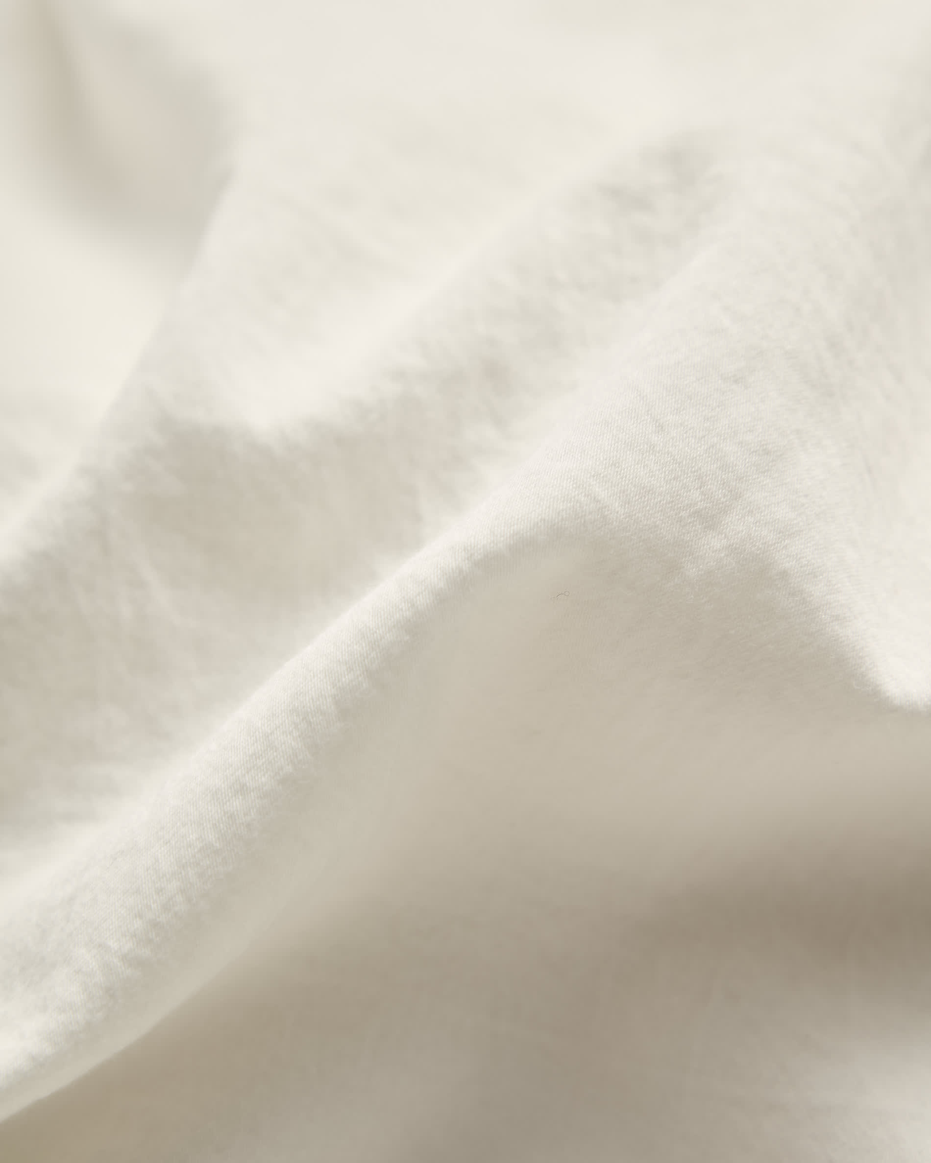 Sirale set of 2 100% cotton sateen pillowcases with washed white finish 50 x 80cm