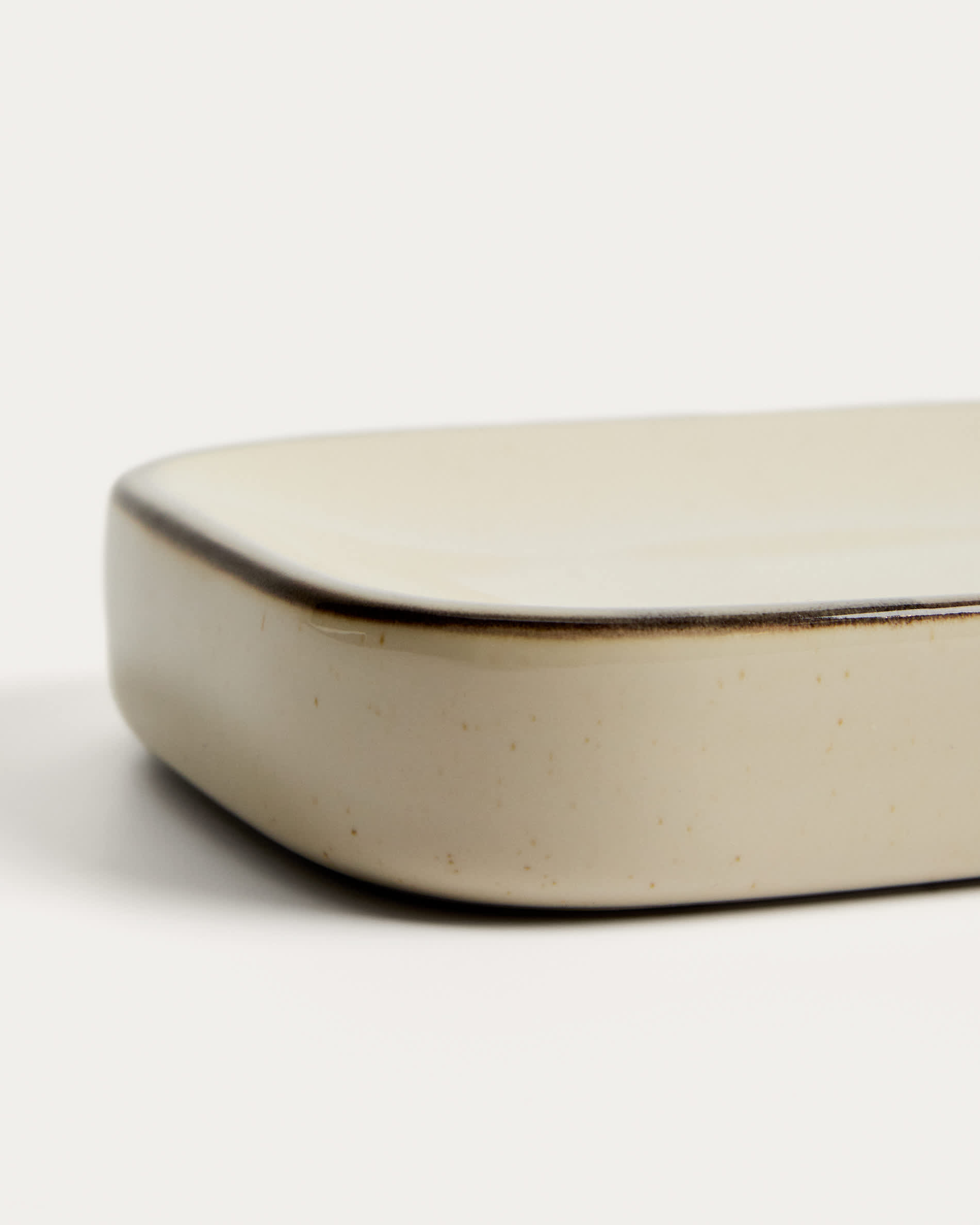 Noris soap dish in ecru enamelled stoneware