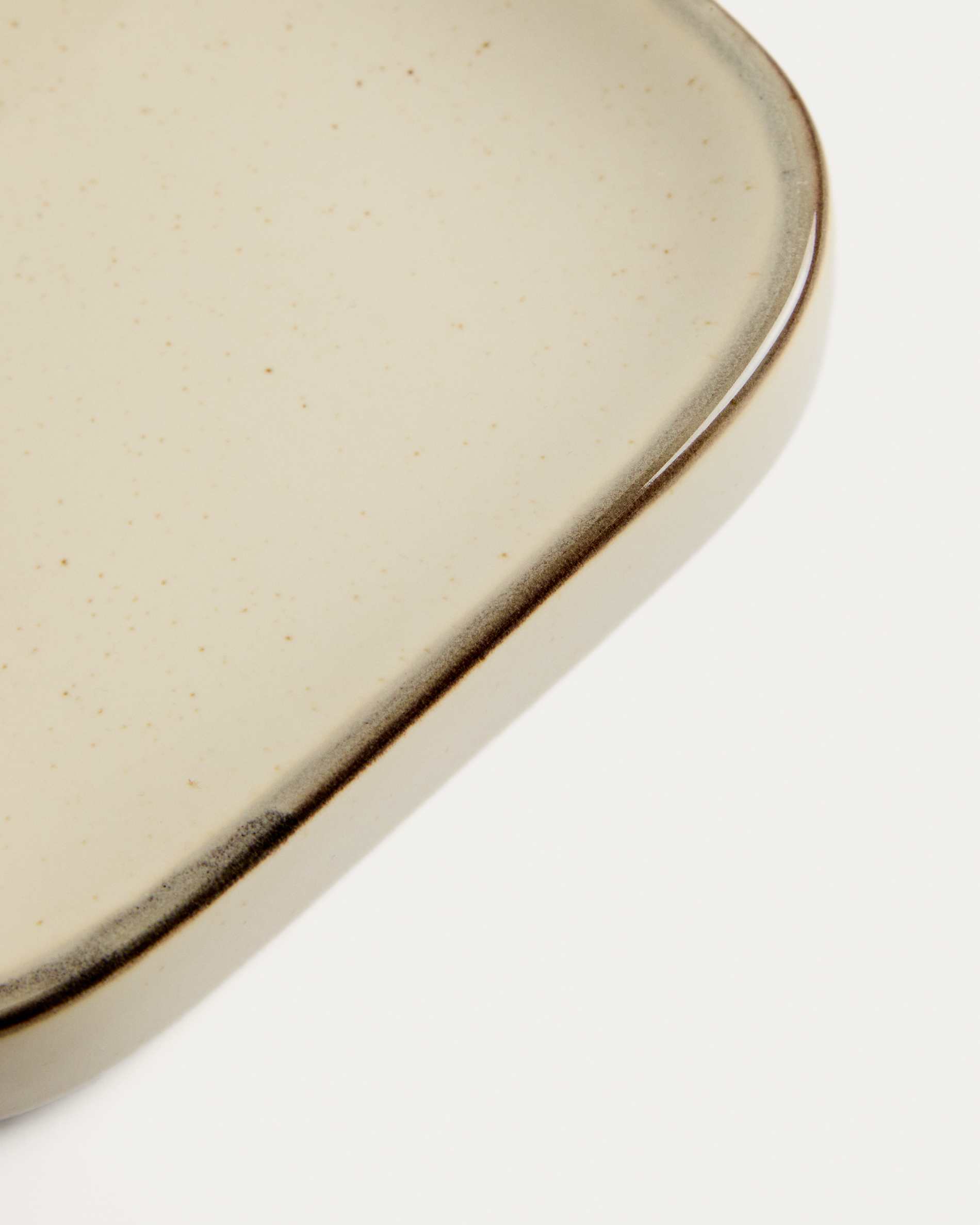Noris soap dish in ecru enamelled stoneware
