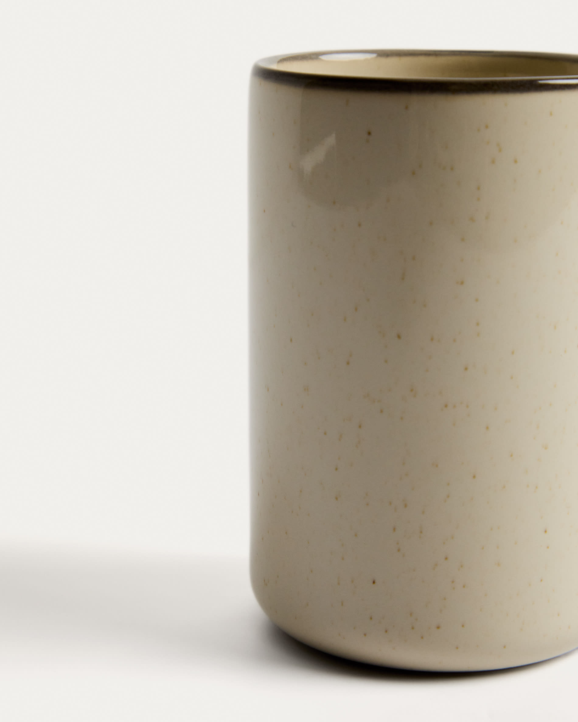 Noris ecru enamelled stoneware toothbrush holder