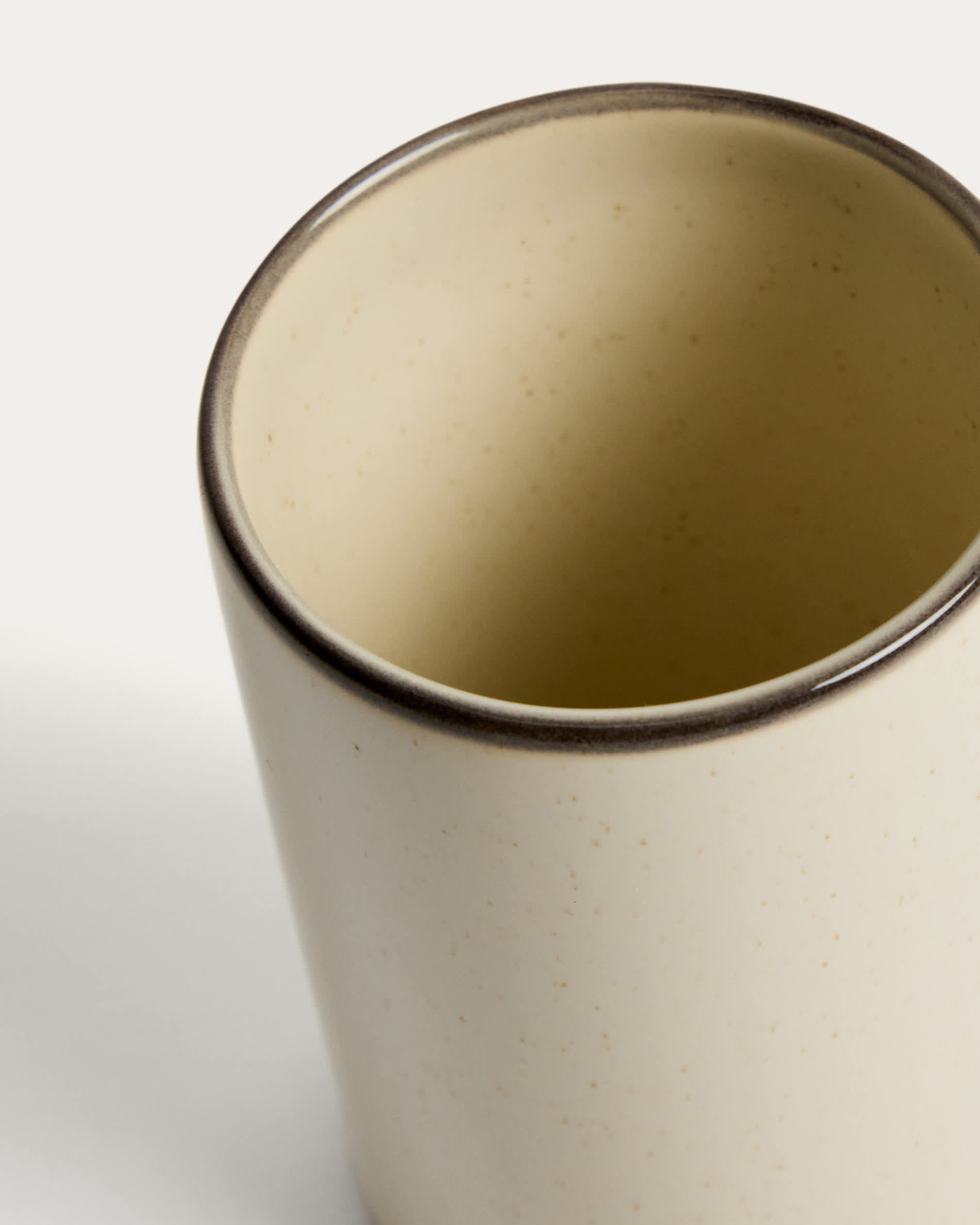 Noris ecru enamelled stoneware toothbrush holder