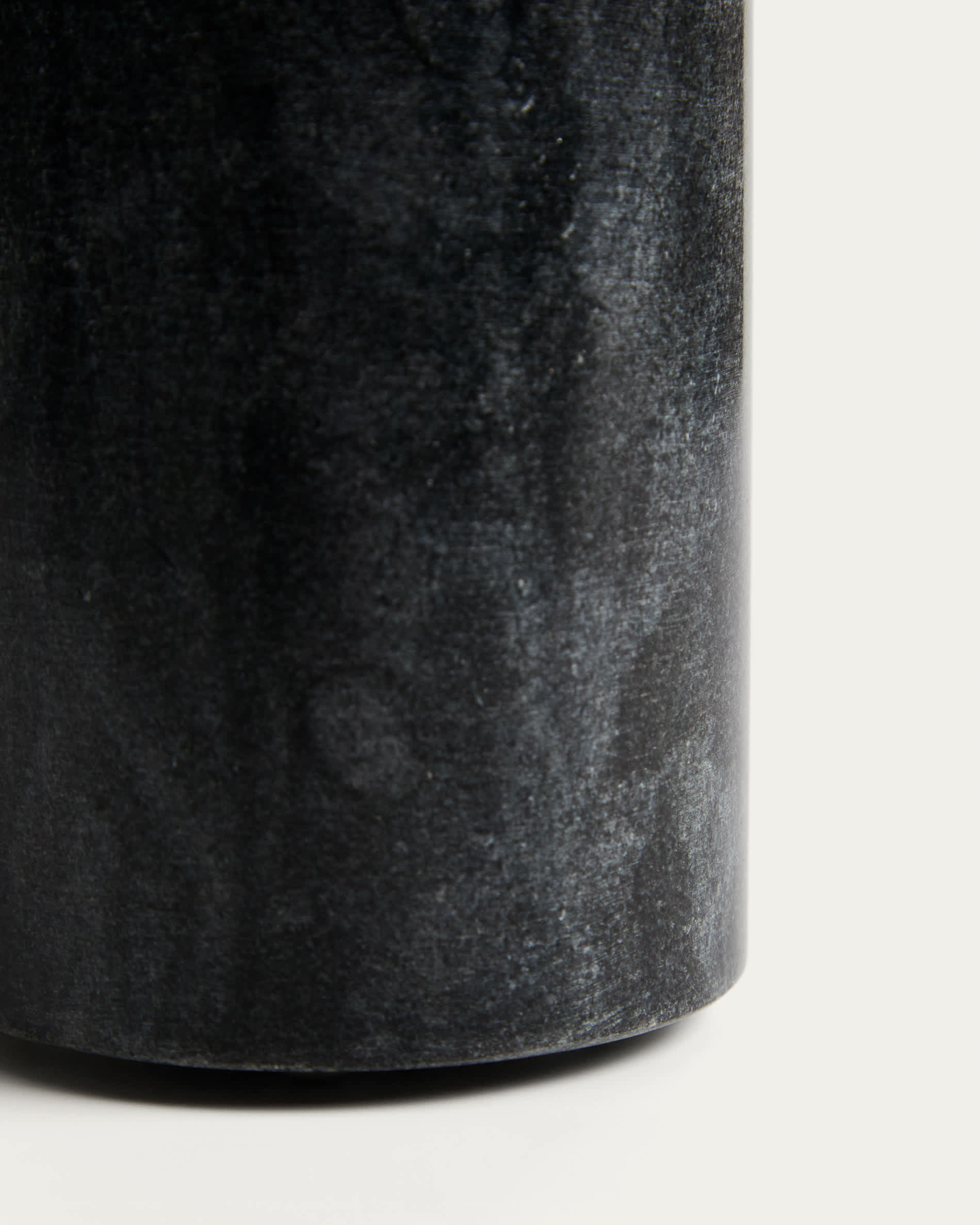 Mavon dark grey marble toothbrush holder