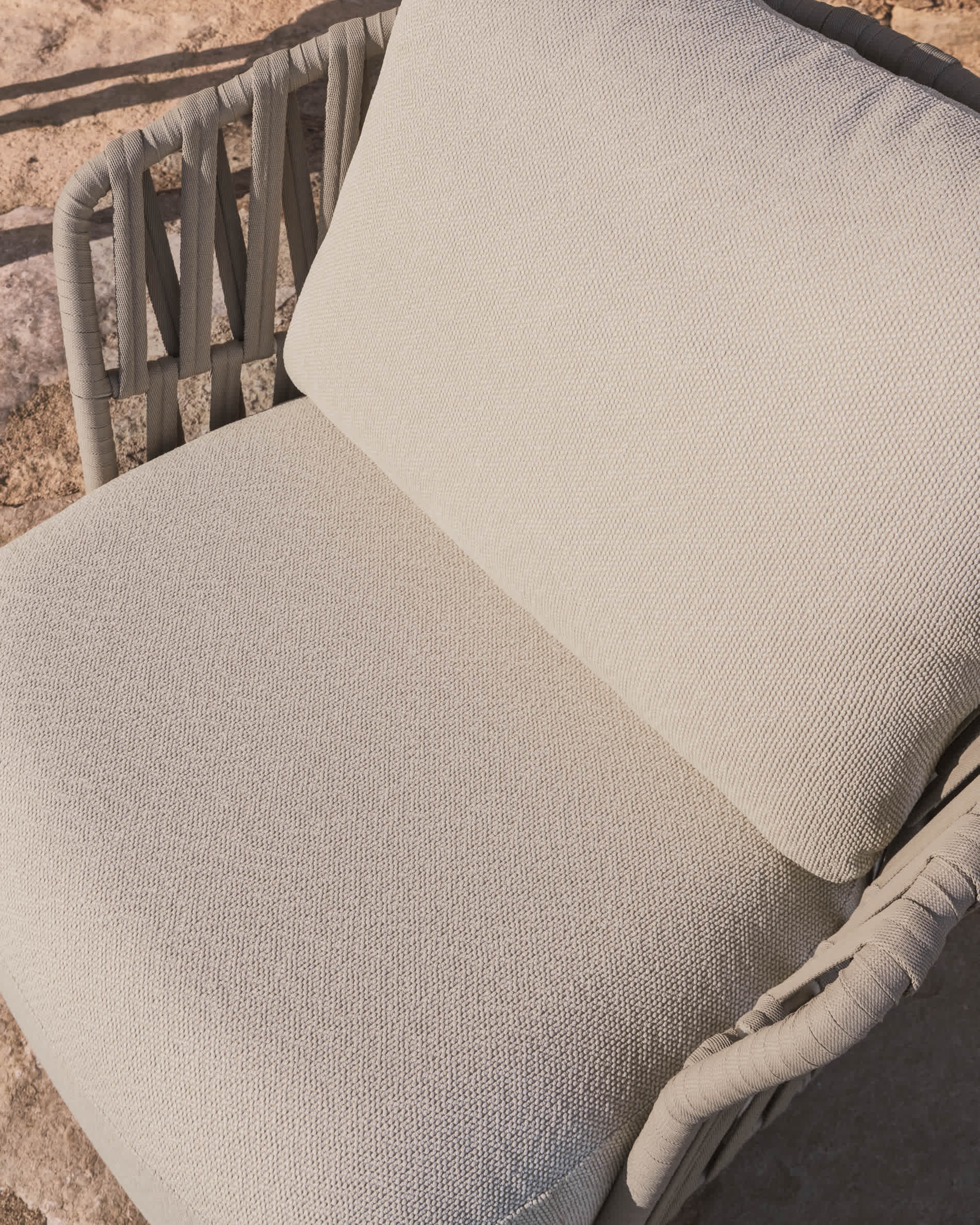 Osani armchair in ecru aluminium and taupe rope cord