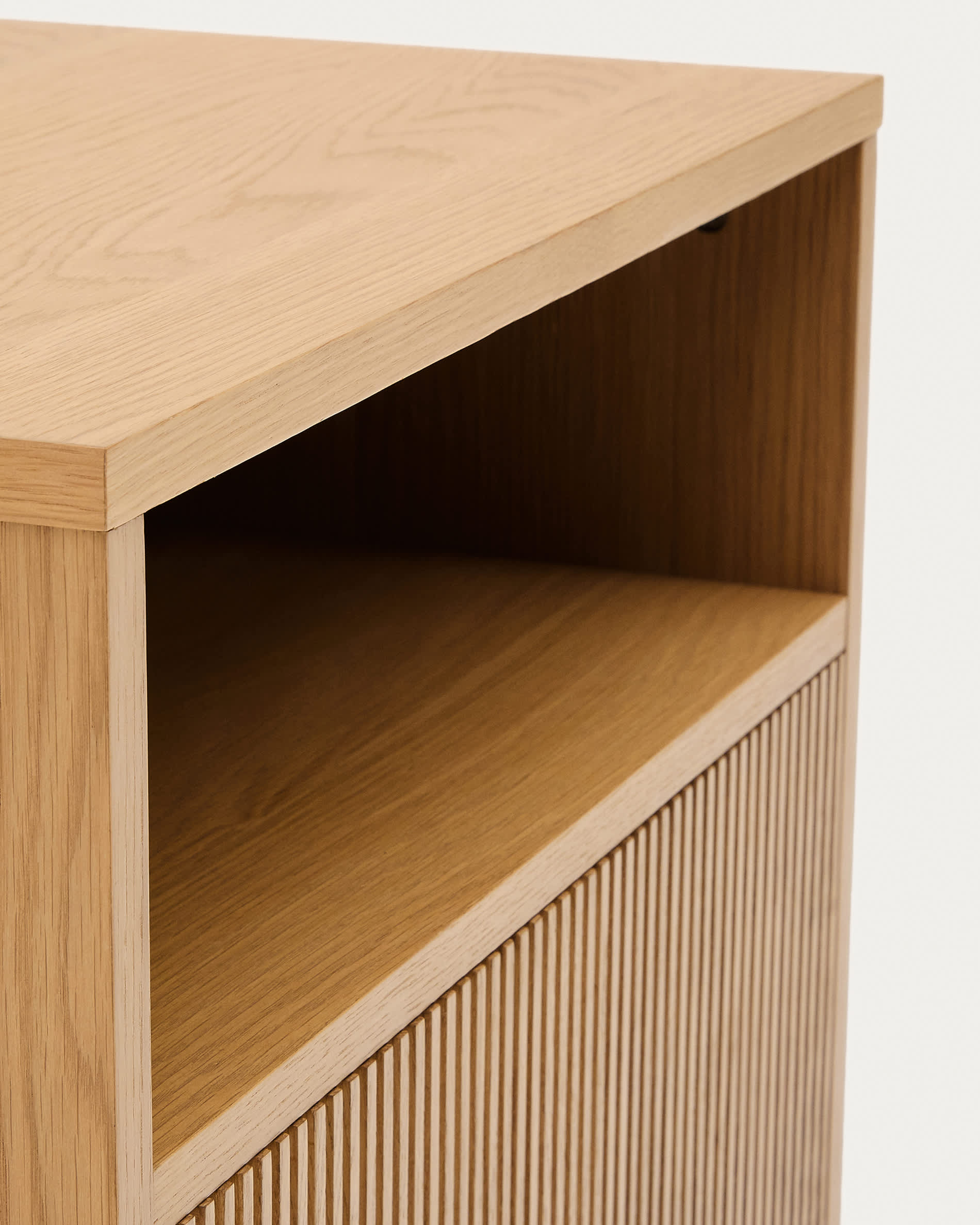 Helvine bedside table with 1 drawer in oak veneer, 60 x 52 cm FSC 100%