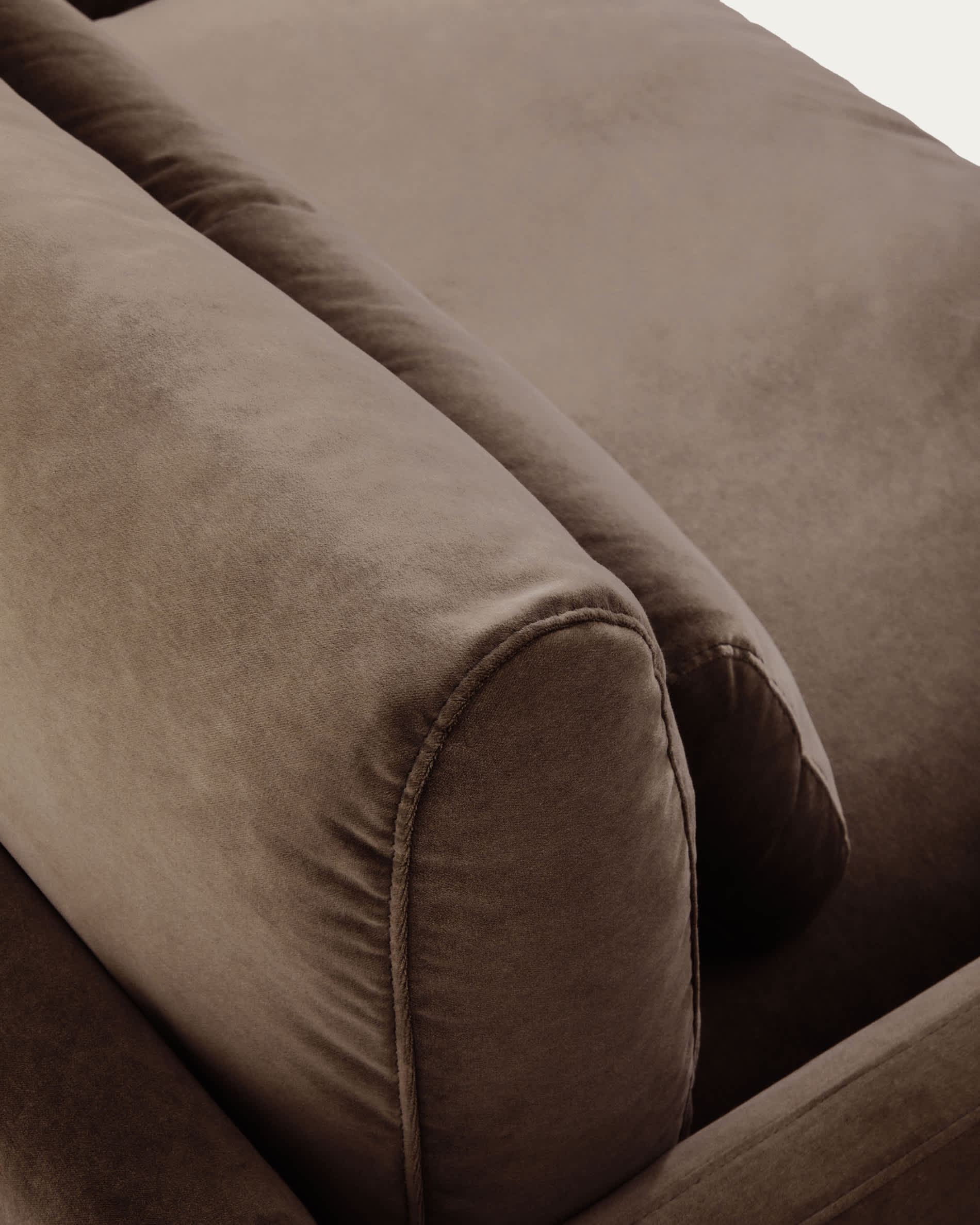 Veliro chocolate brown velvet 2-seater sofa with steel legs in black finish 210cm FSC Mix Credit