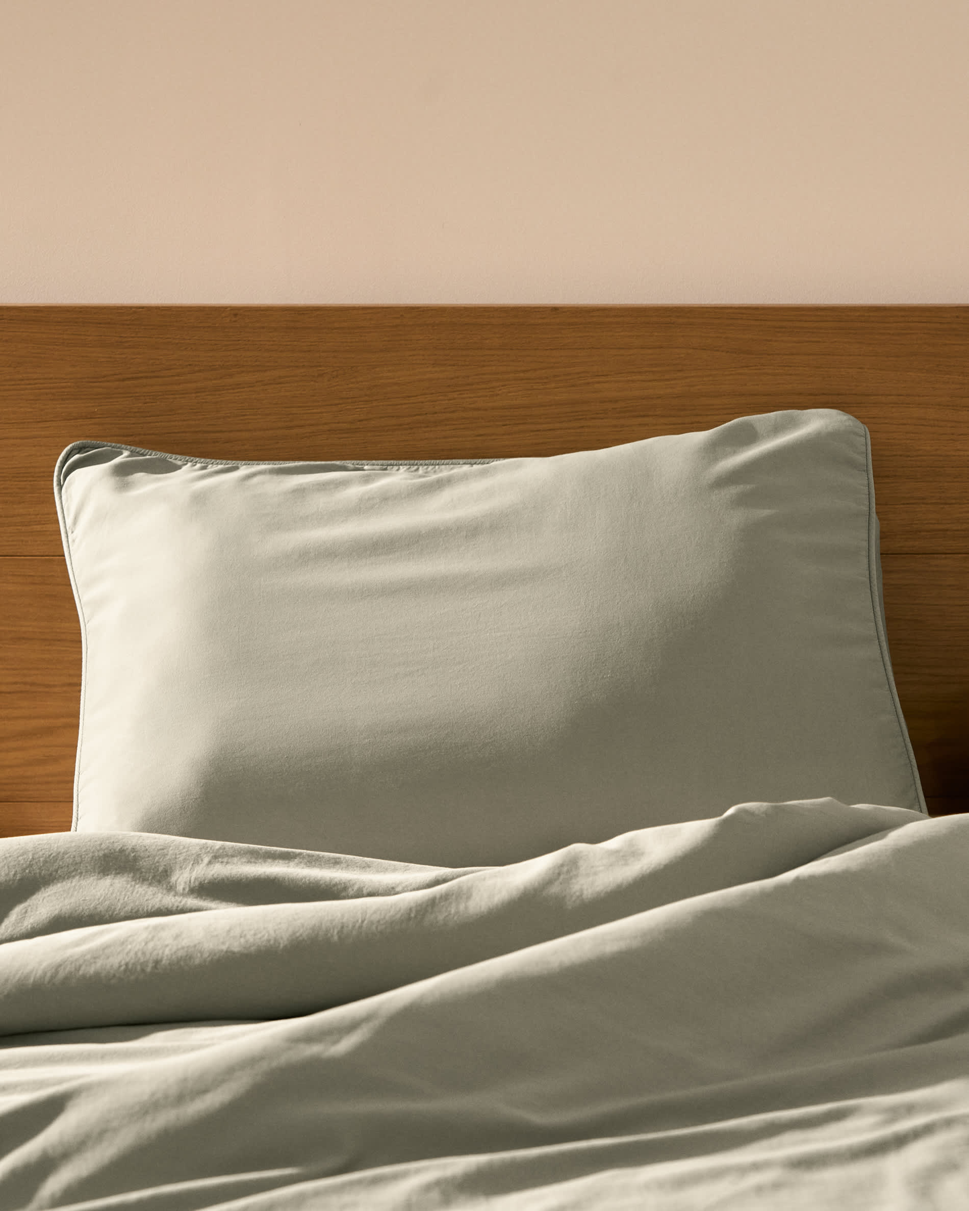 Sirale set of 2 100% cotton sateen pillowcases with washed green finish 50 x 80cm
