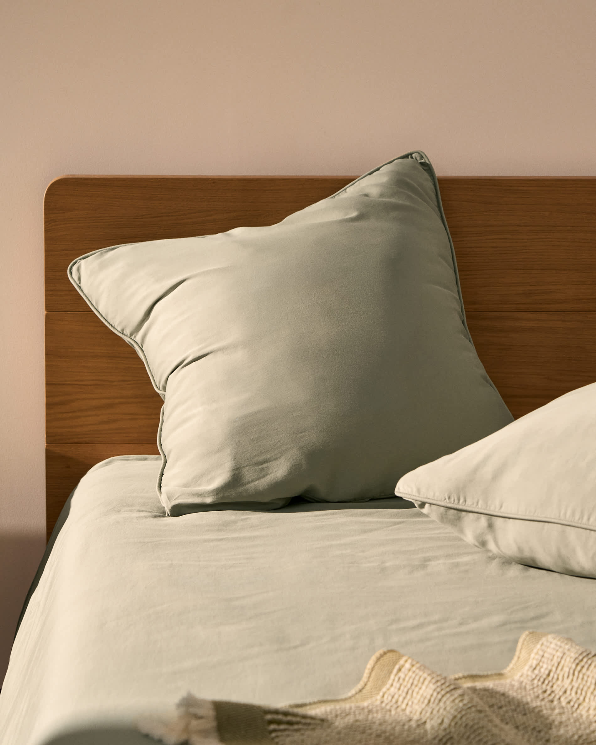 Sirale set of 2 100% cotton sateen pillowcases with washed green finish 65 x 65cm
