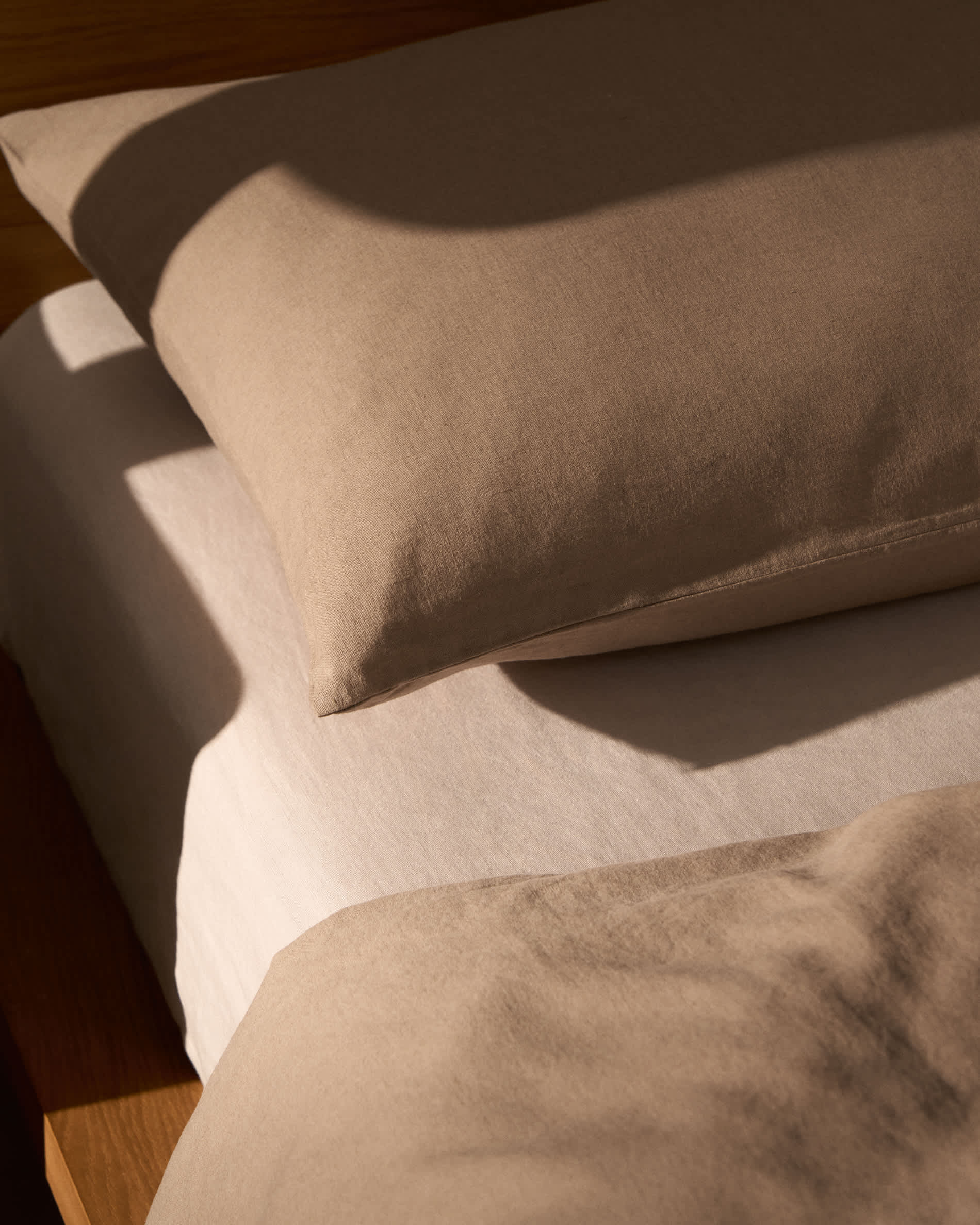 Simmel brown linen blend duvet cover for 180 cm bed