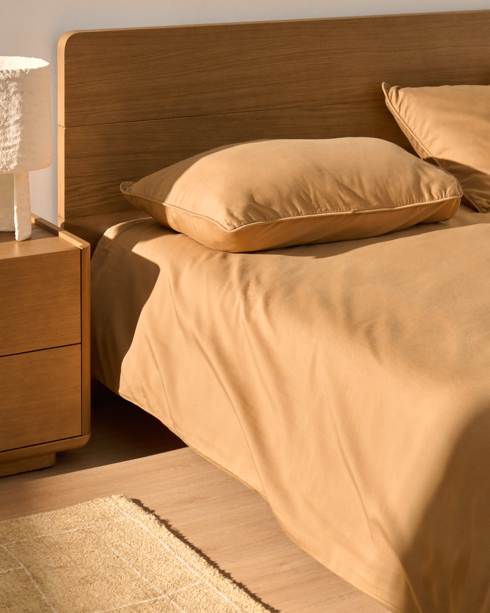 Sirale 100% cotton sateen duvet cover with washed finish in copper for 180 cm bed