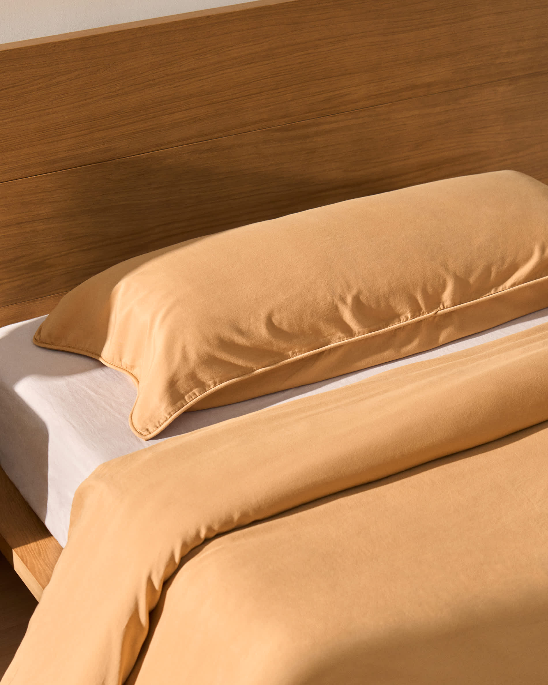 Sirale 100% cotton sateen duvet cover with washed finish in copper for 90 cm bed