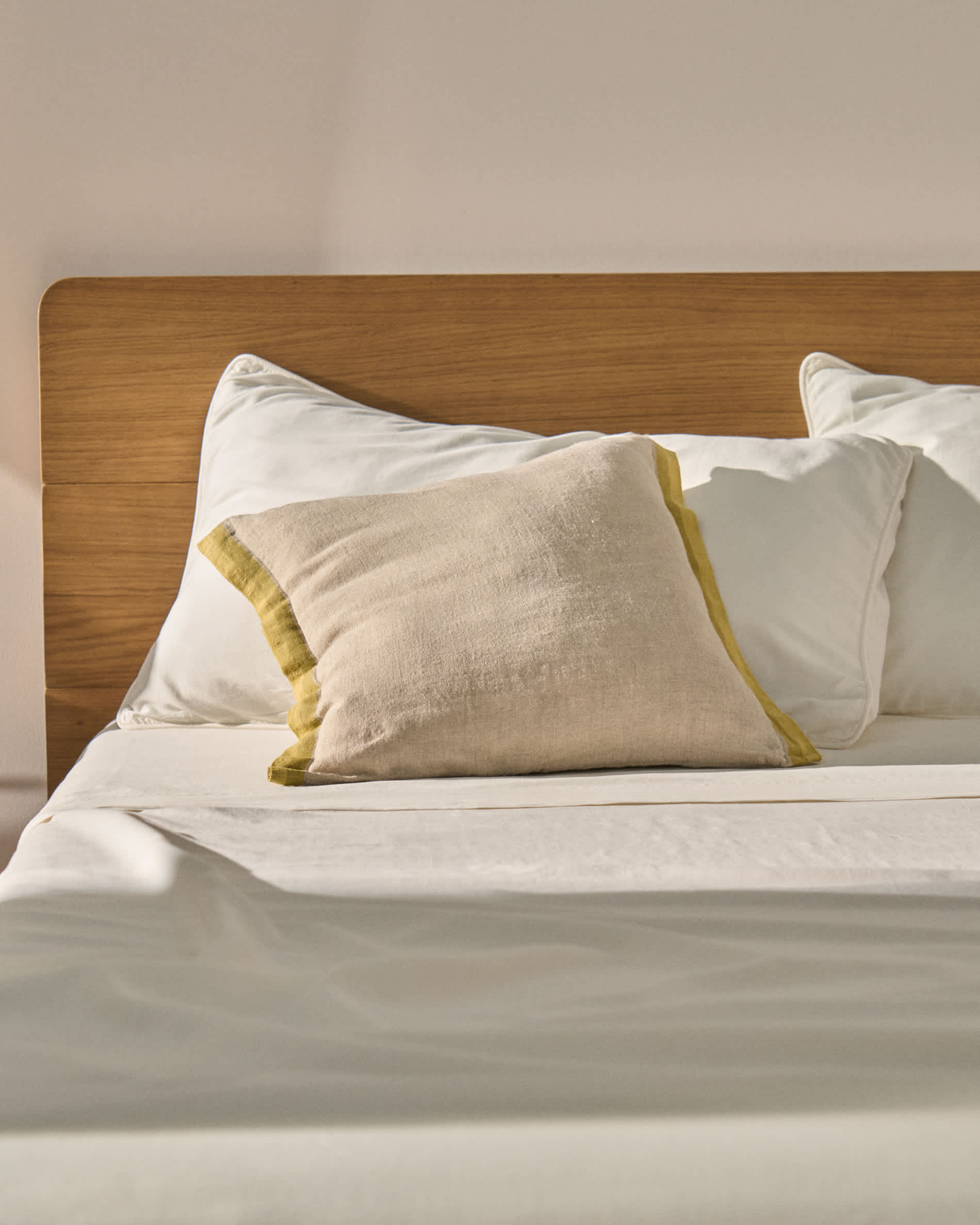 Sirale 100% cotton sateen top sheet with washed white finish for 180cm bed