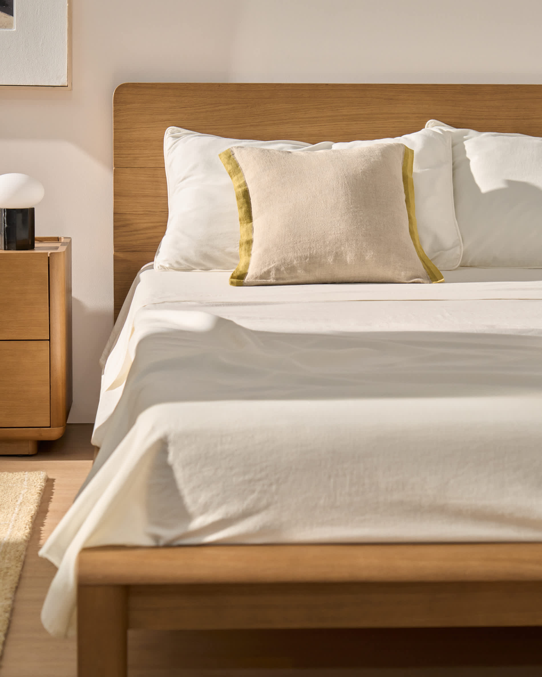 Sirale 100% cotton sateen top sheet with washed white finish for 150/160cm bed