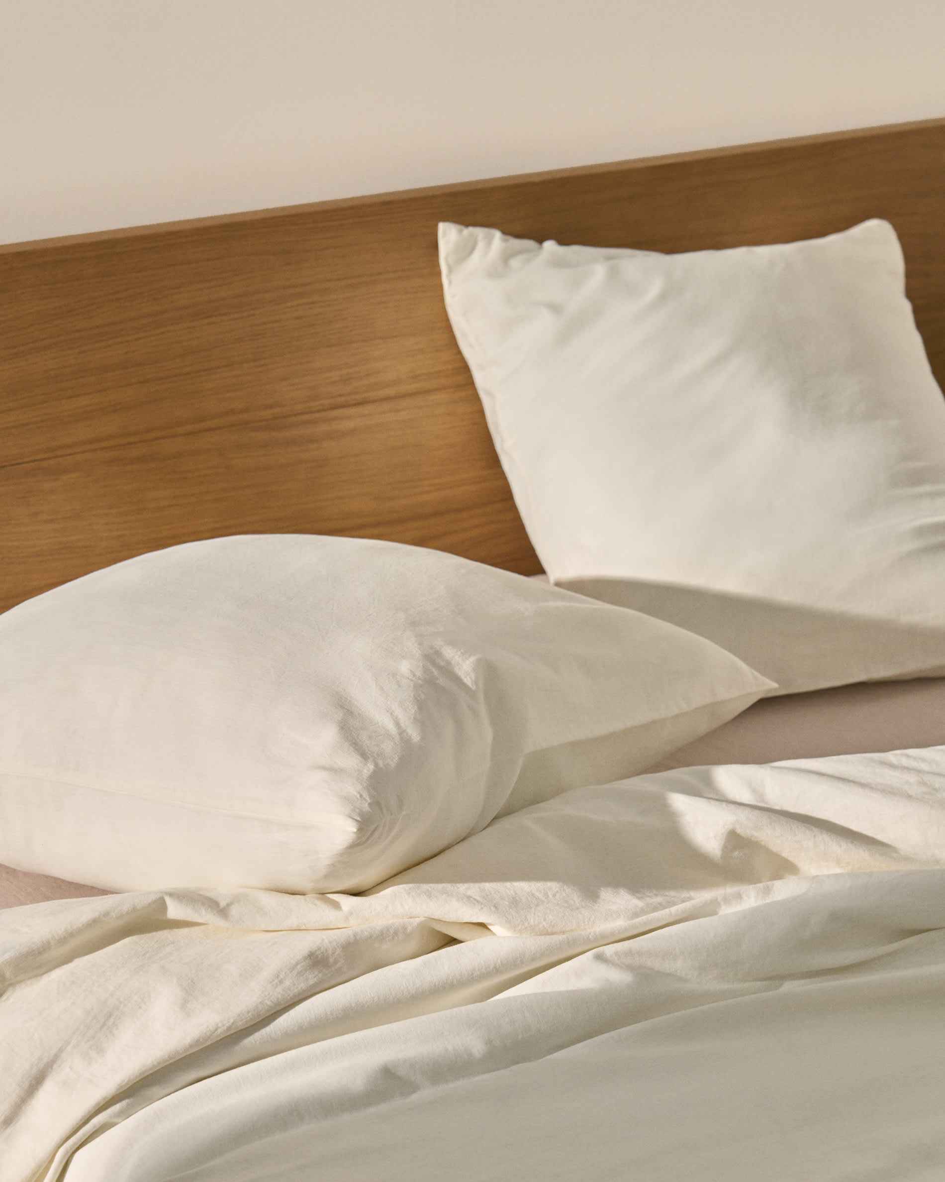 Simmel set of 2 beige linen blend pillow cases 65 x 65cm