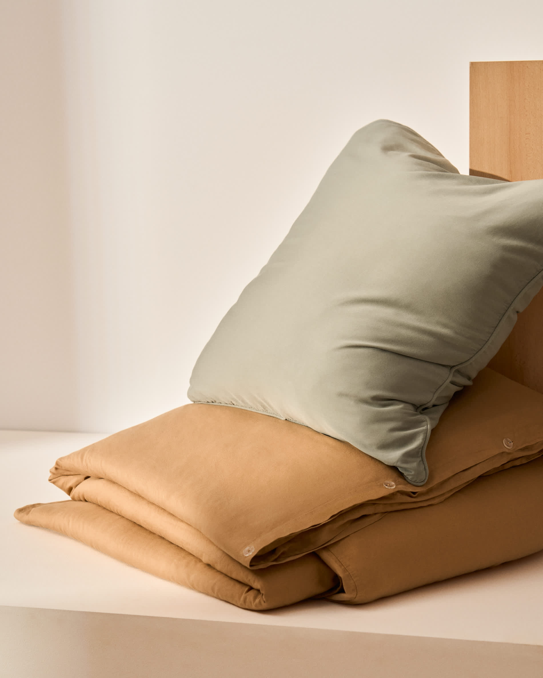 Sirale set of 2 100% cotton sateen pillowcases with washed green finish 65 x 65cm