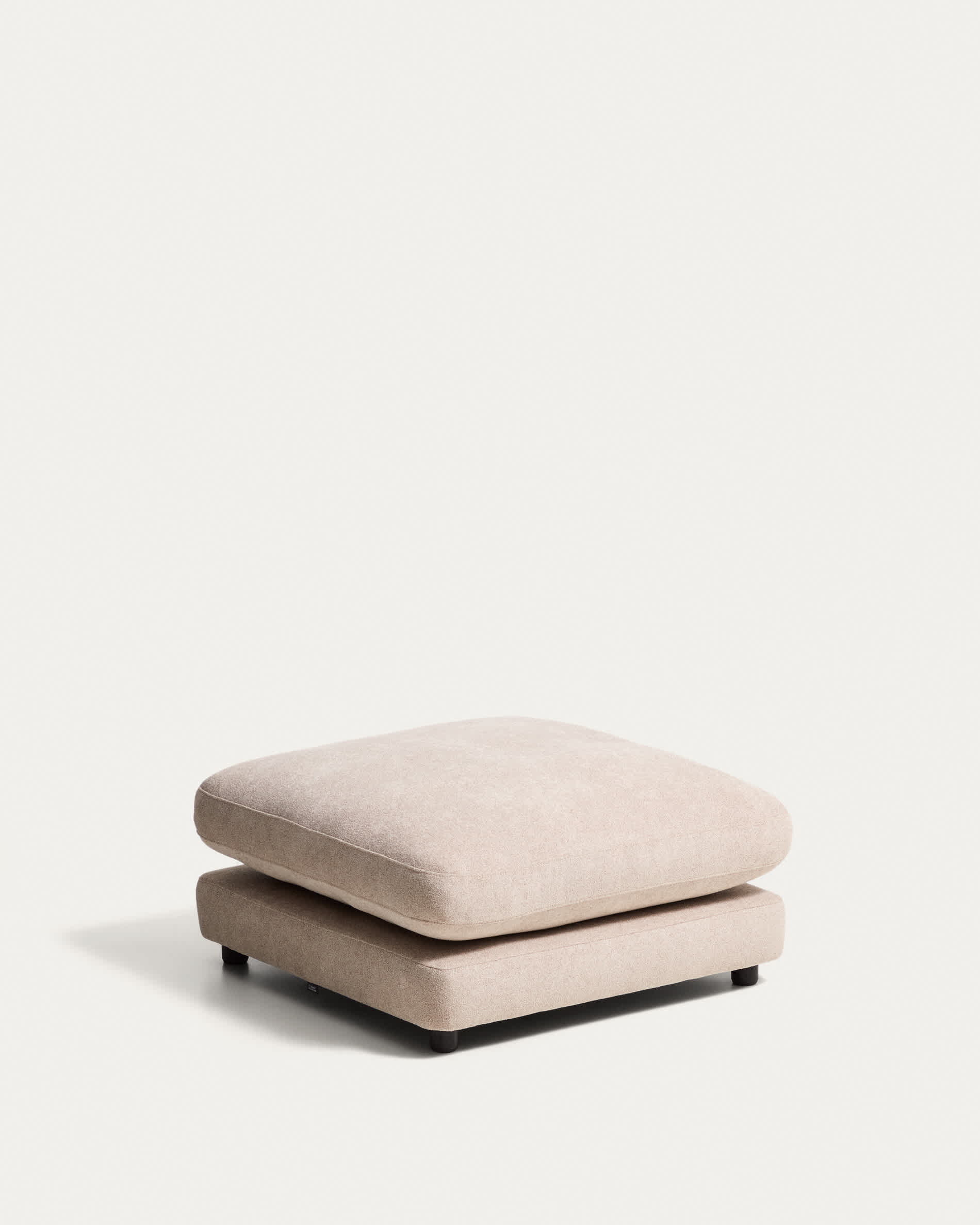 Gala footrest in beige micro bouclé FSC Mix Credit 90 x 90cm