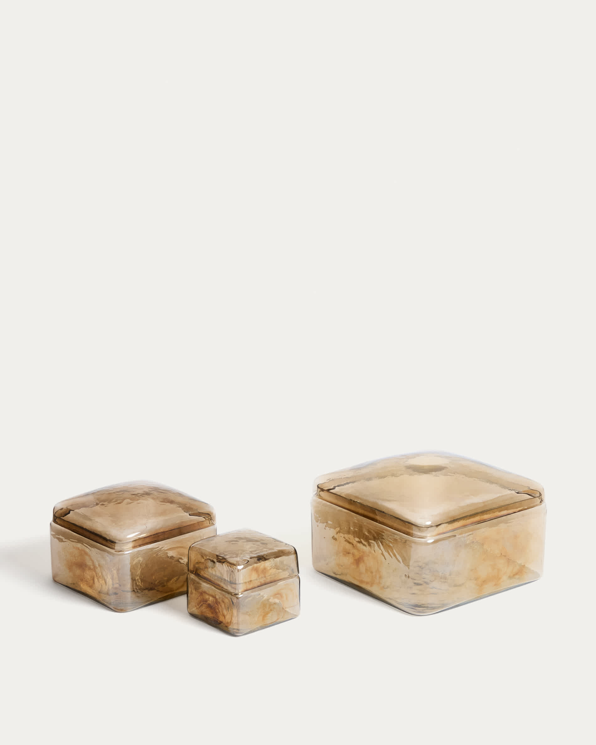 Aveli iridescent beige glass decorative box 14 x 14 cm