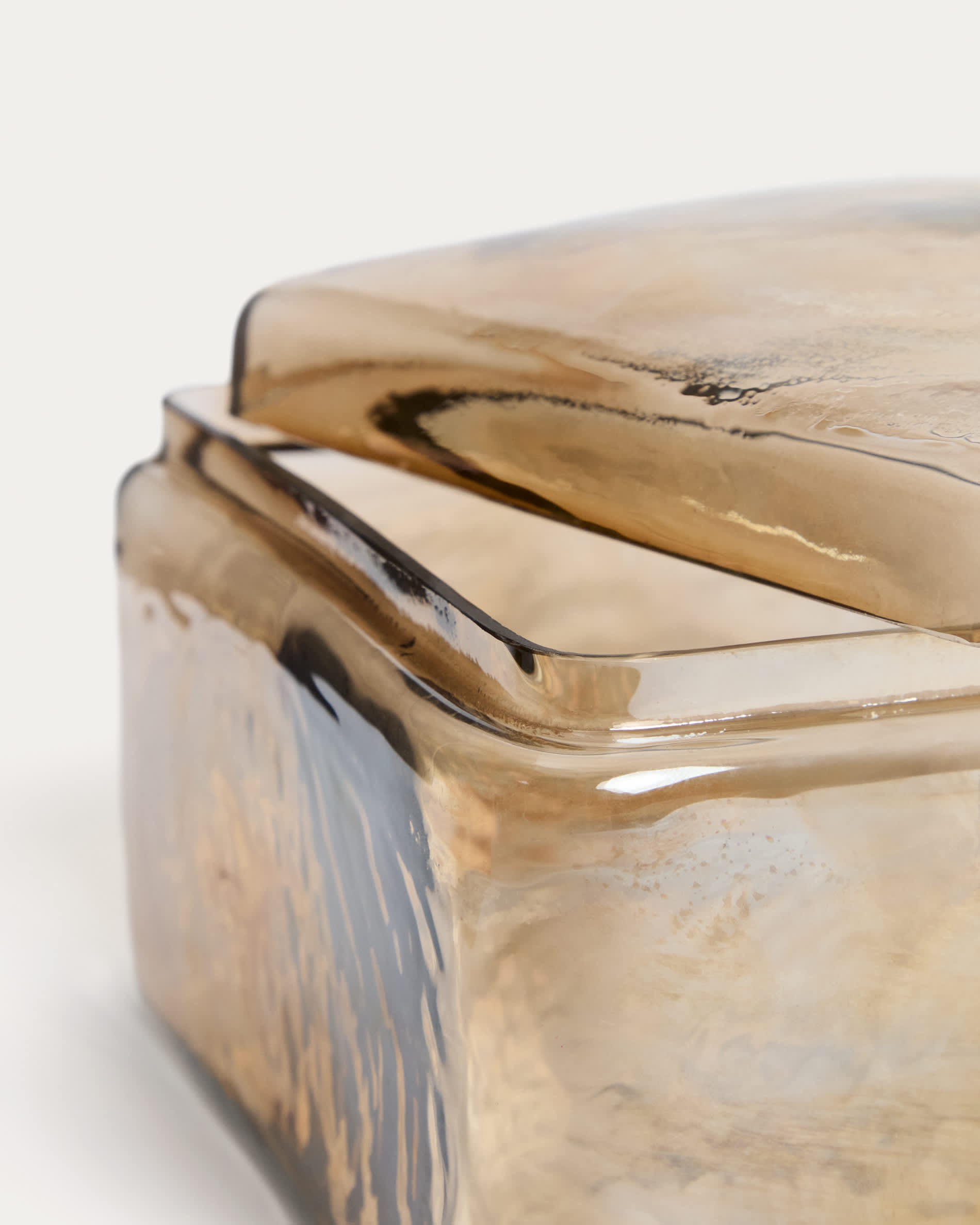 Aveli iridescent beige glass decorative box 19 x 19 cm
