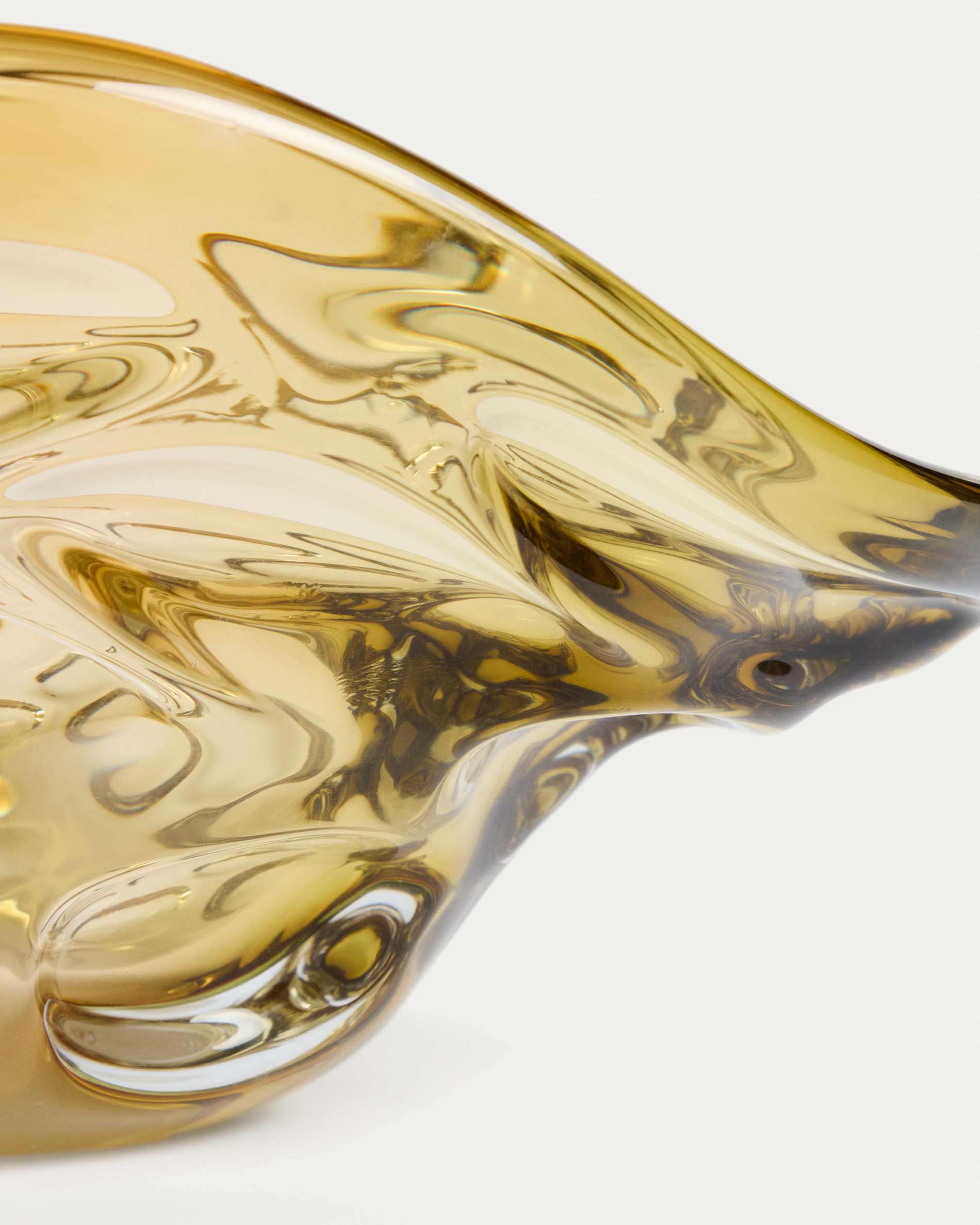 Sidula centrepiece in light amber glass 26 x 38 cm