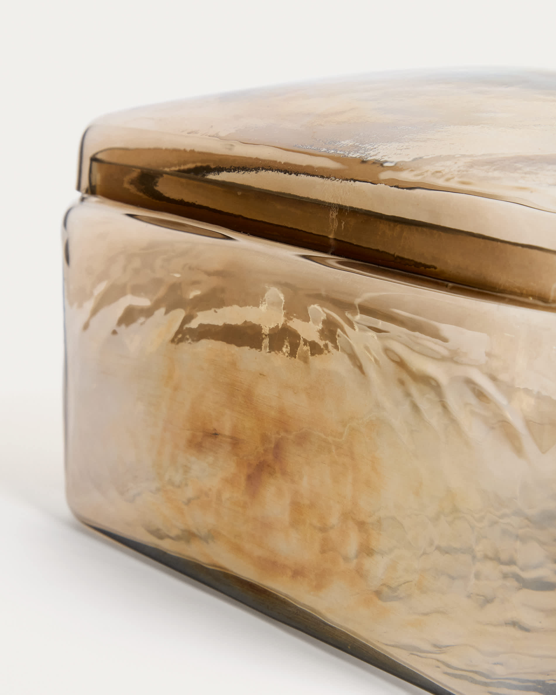 Aveli iridescent beige glass decorative box 19 x 19 cm