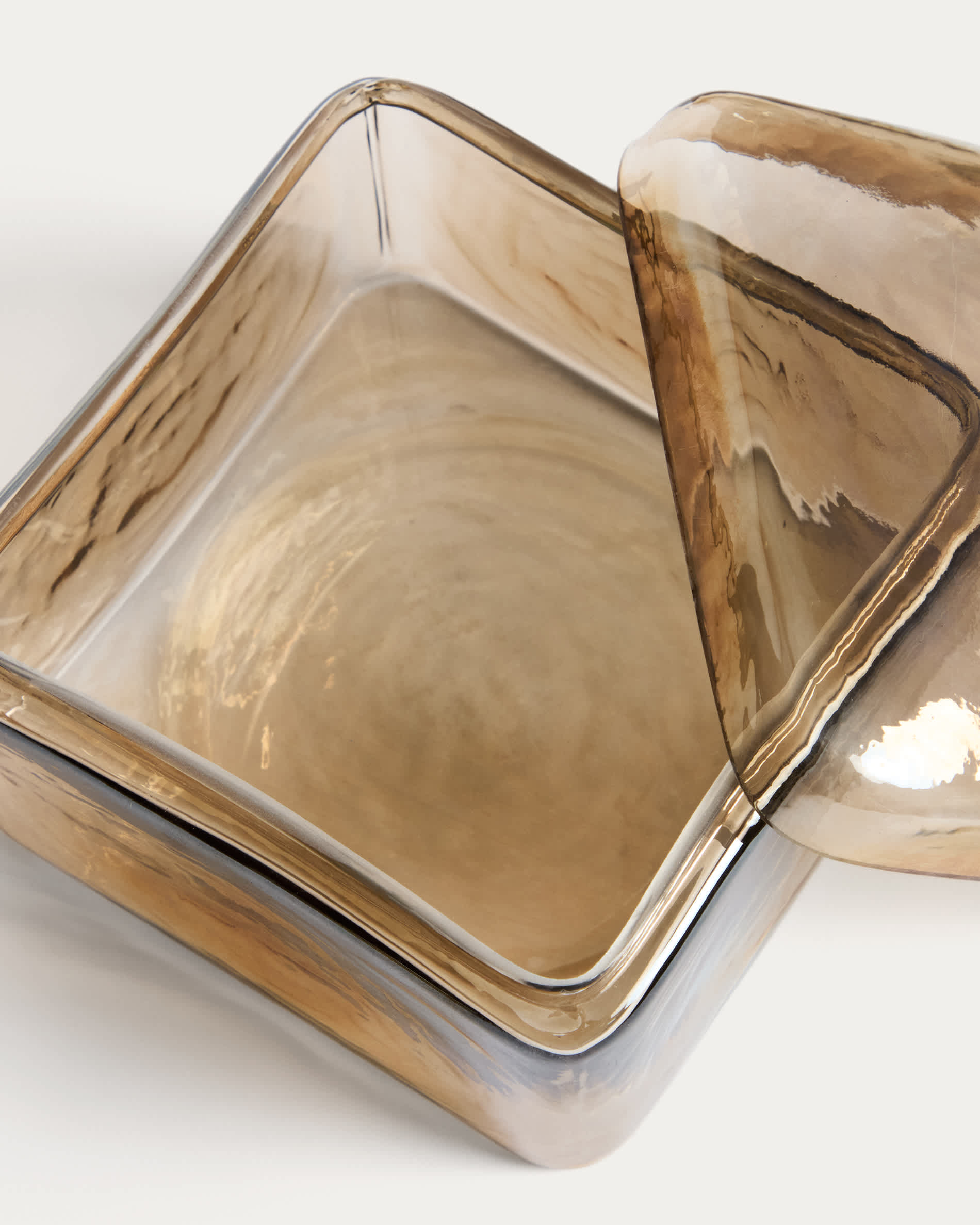 Aveli iridescent beige glass decorative box 14 x 14 cm