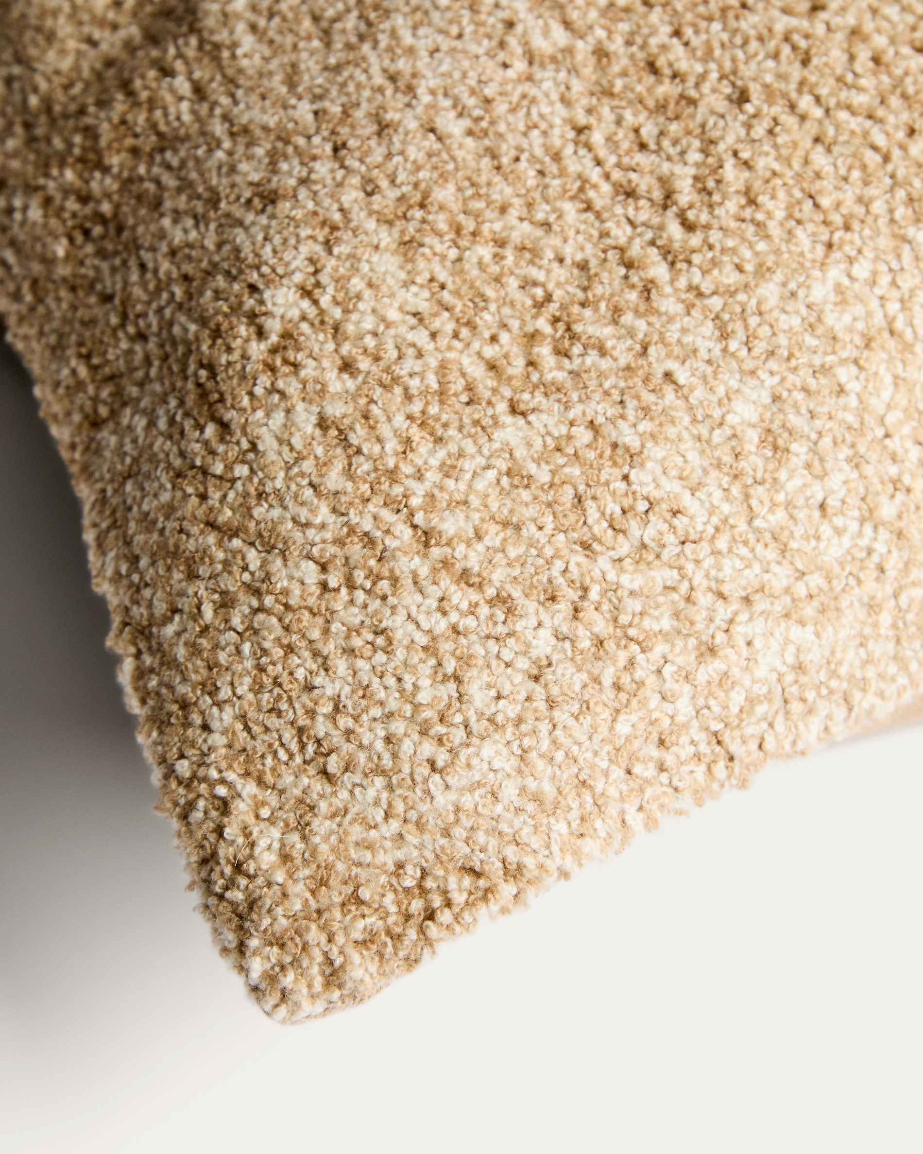 Olinan off-white bouclé melange cushion cover 50 x 50 cm