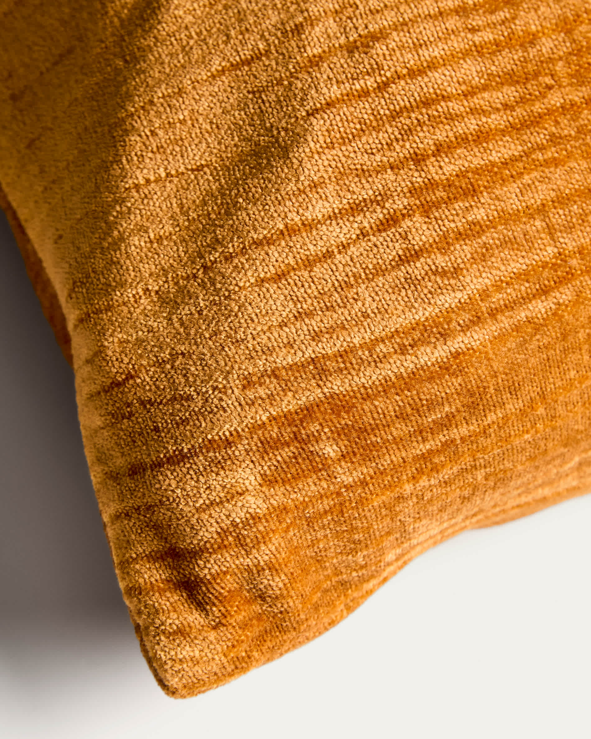 Vori 100%-cotton orange wrinkled effect cushion cover 50 x 50 cm