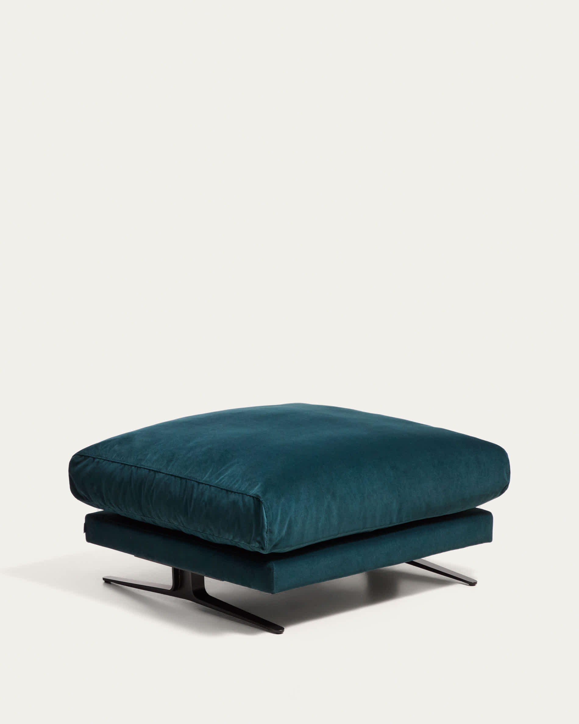 Veliro fire-retardant footrest in deep turquoise velvet with steel legs with black finish 85 x 90cm FSC Mix Credit