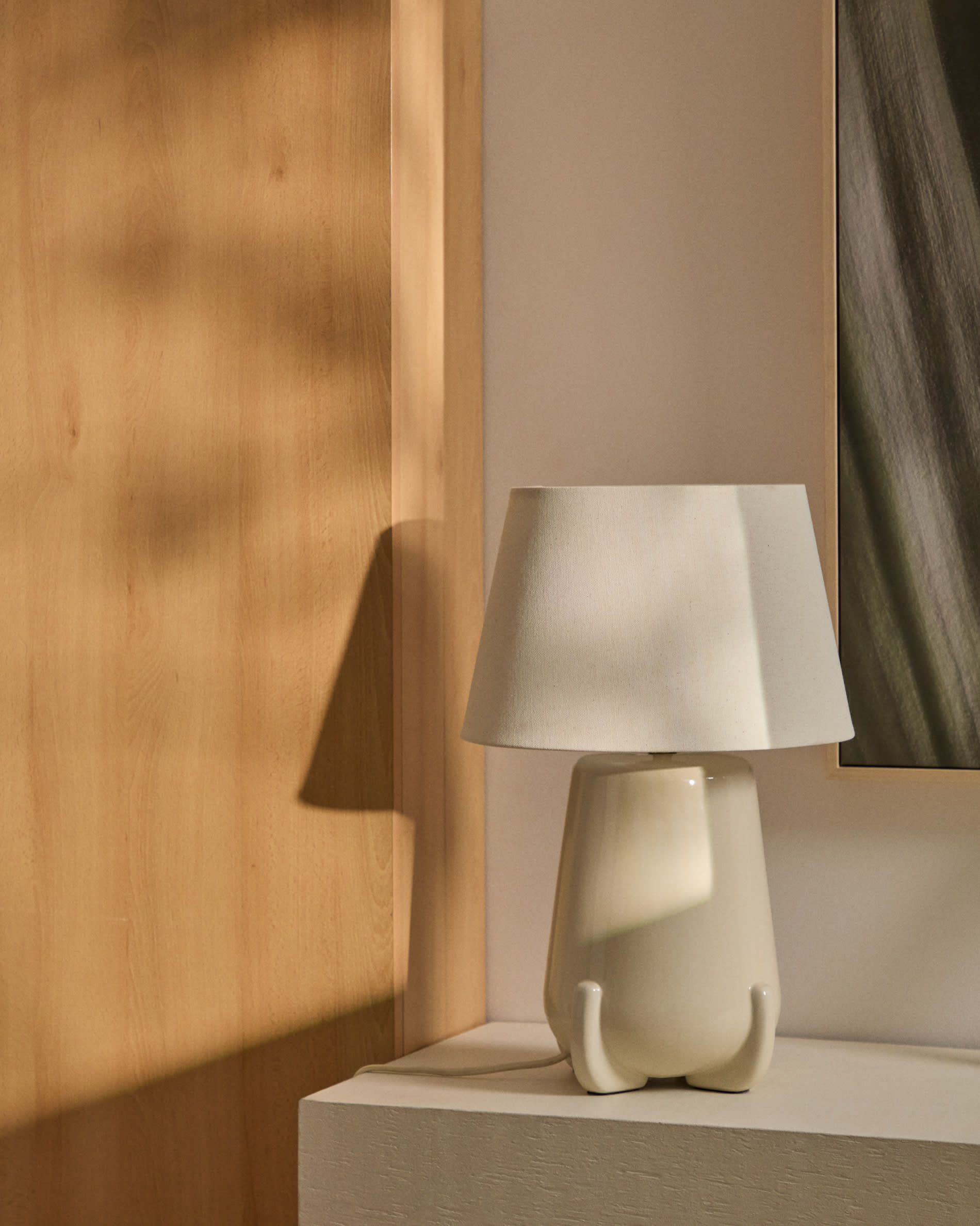 Odra table lamp in ecru ceramic with glossy finish