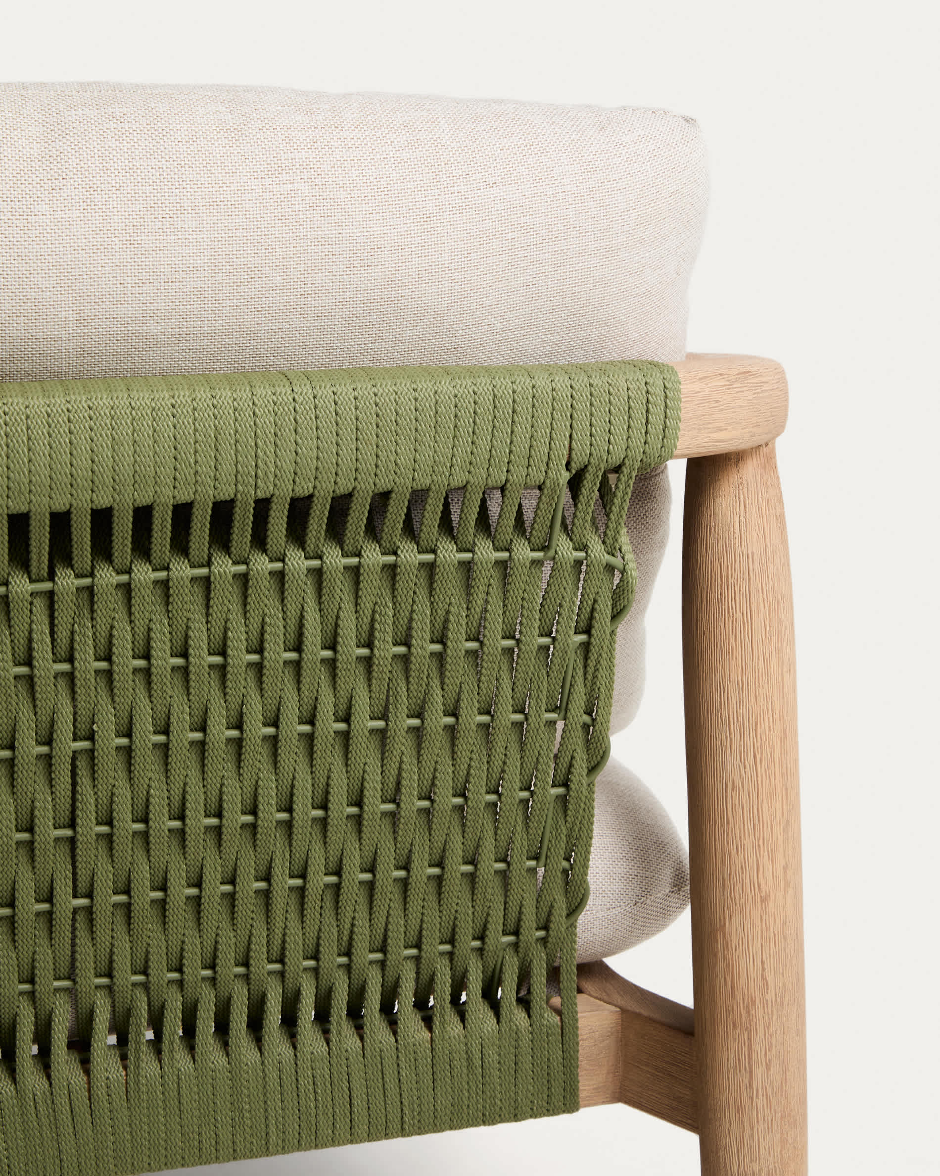 Set of 2 Menfi armchairs in acacia wood and green rope with Dandara coffee table in steel, rope and acacia wood FSC 100% Ø60 cm