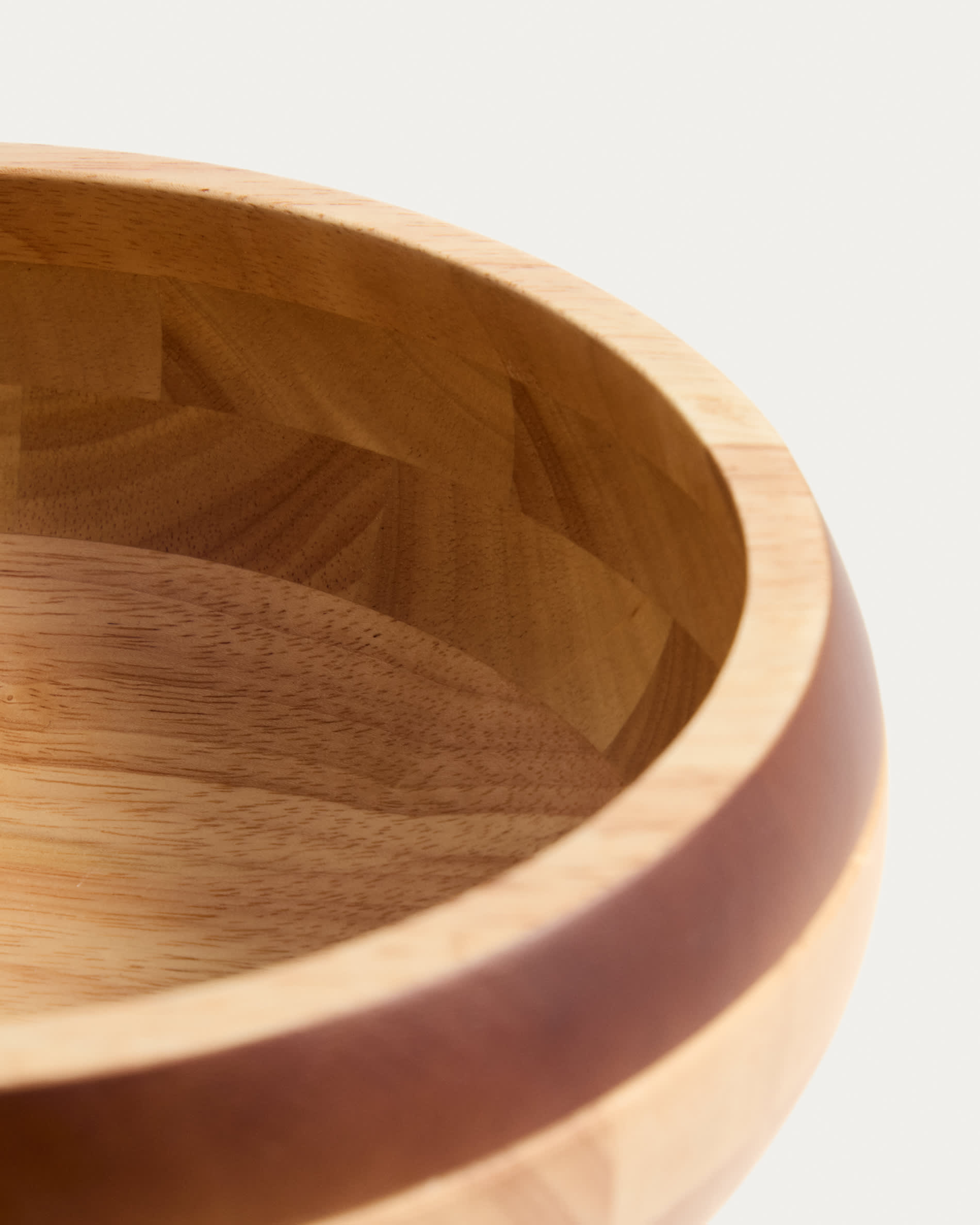 Milvara large bowl in FSC 100% rubberwood