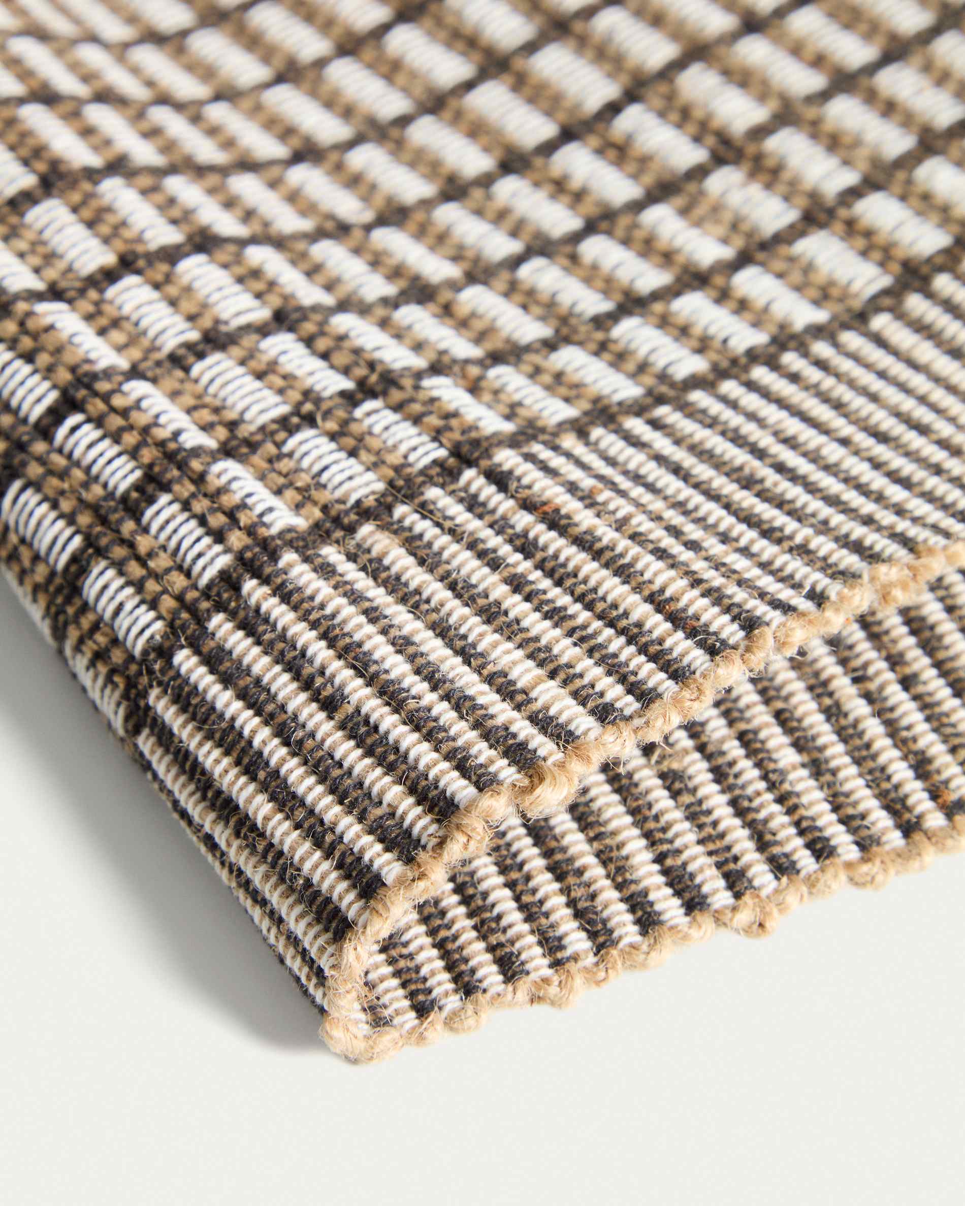 Berla set of 2 mustard cotton and jute placemats 35 x 50 cm